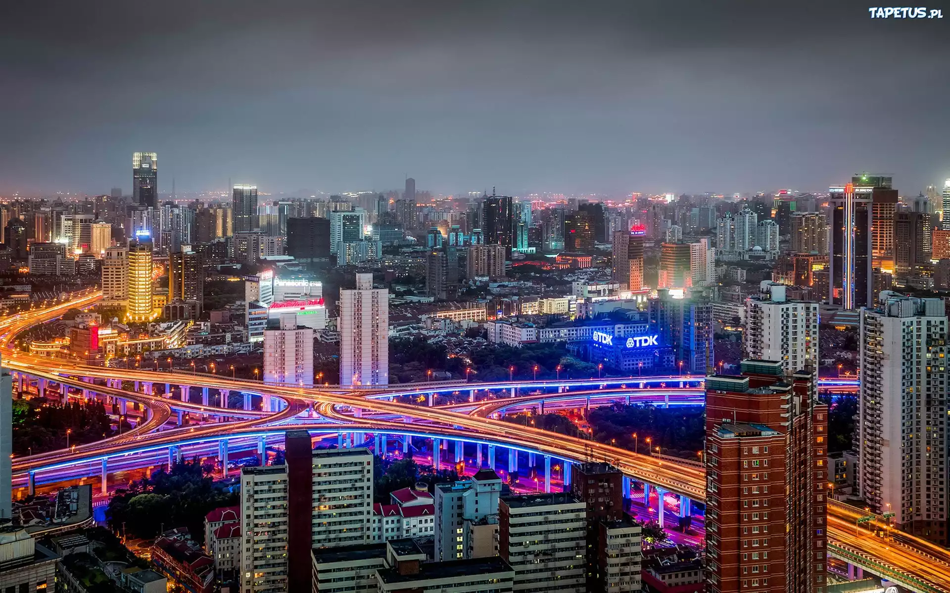 Pudong New District, Huangpu River, Shanghai, China загрузить