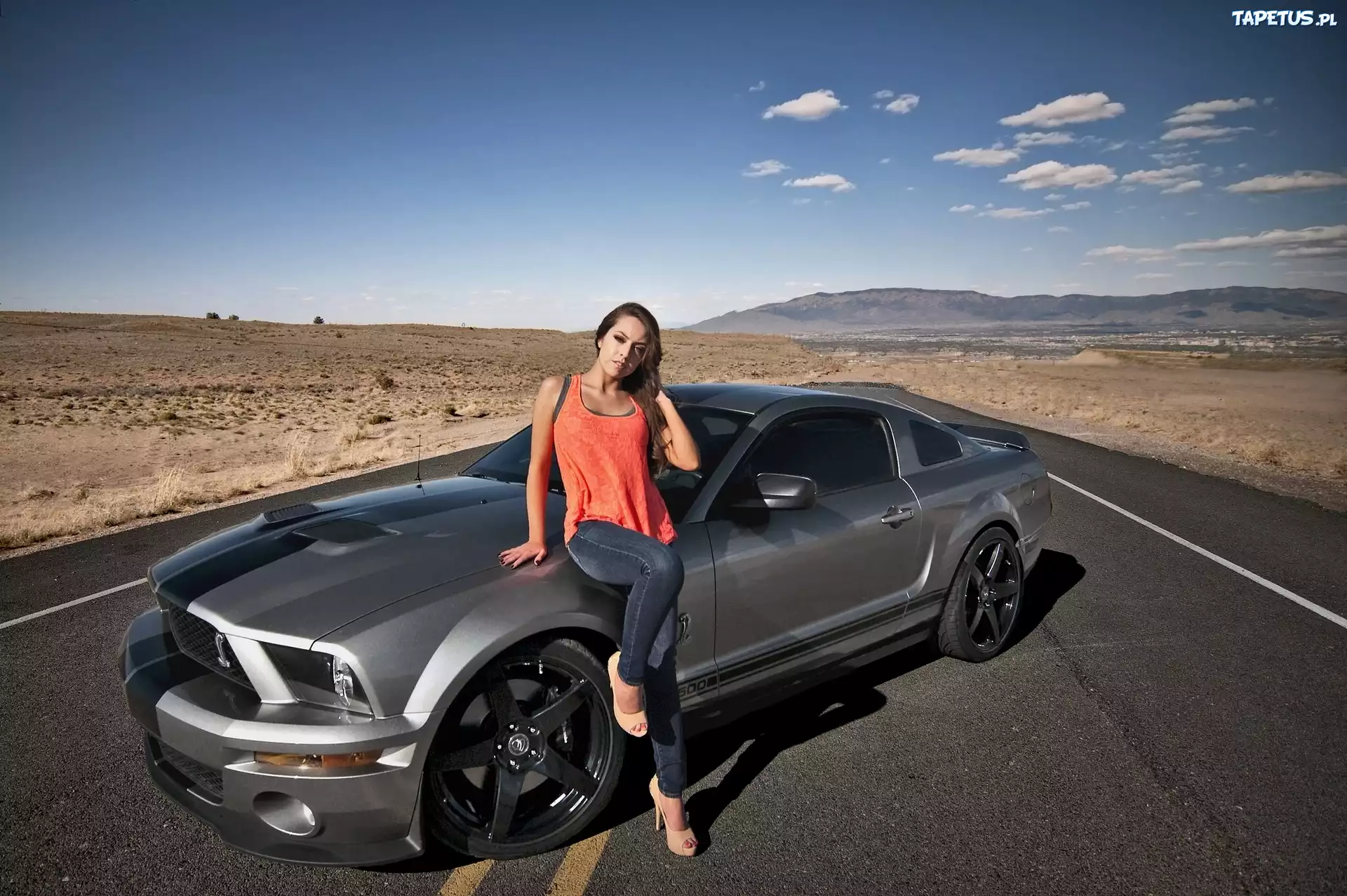Ford Mustang, Szary, Kobieta