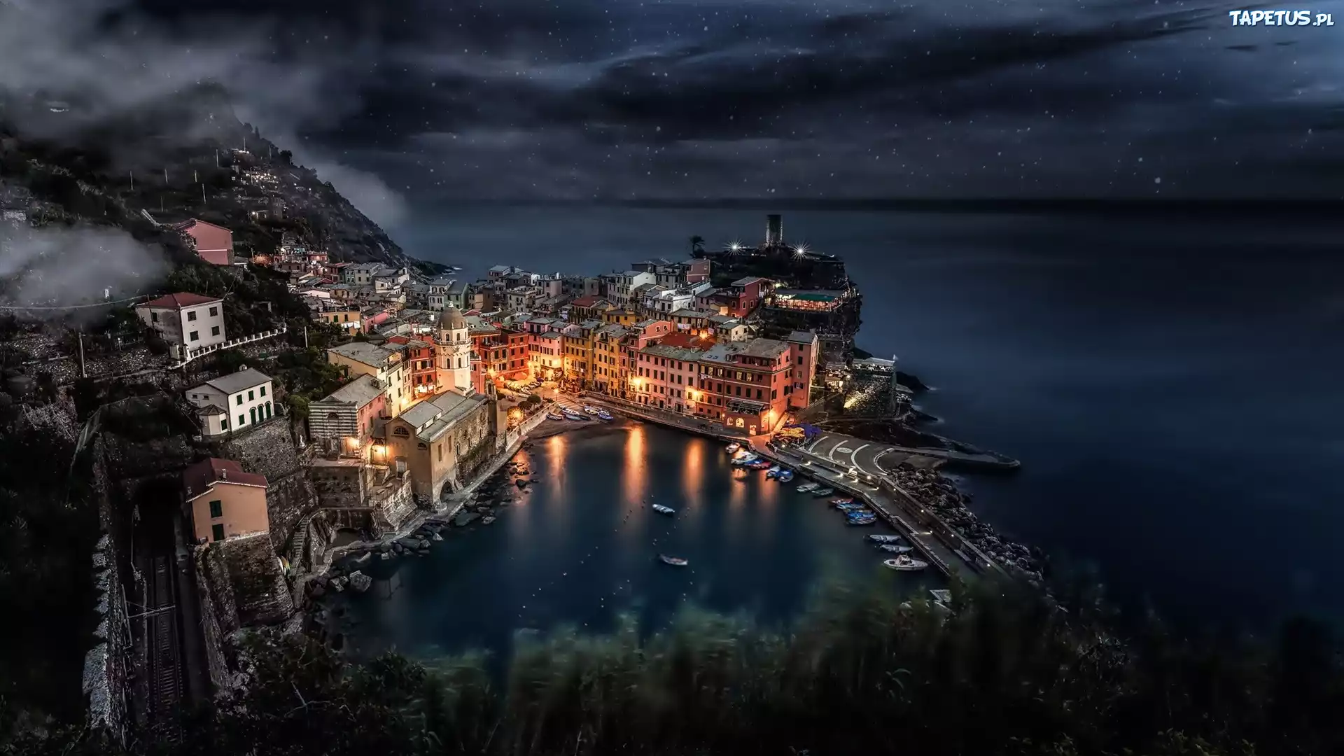 Liguria, Włochy, Morze, Łódki, Miasto nocą