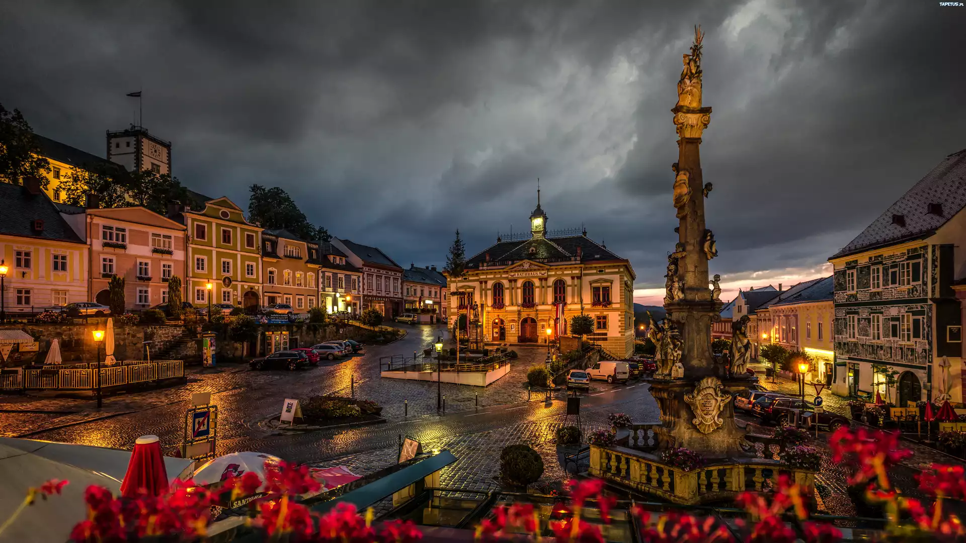 Austria, Miasto, Nocą, Ulice, Domy, Pomnik