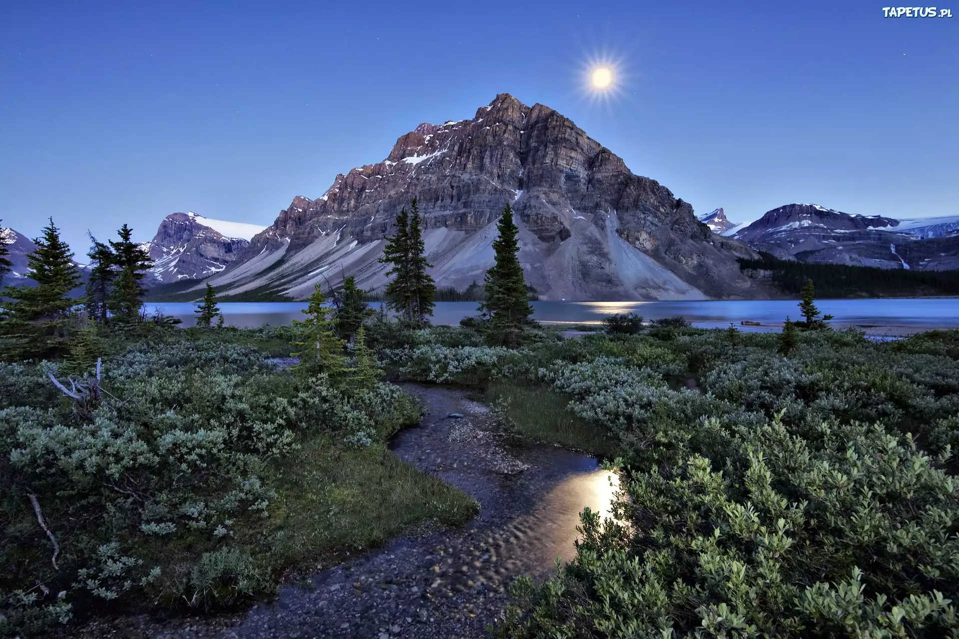 Góry, Jezioro, Strumyk, Wschód Słońca, Park Narodowy Banff, Alberta, Kanada