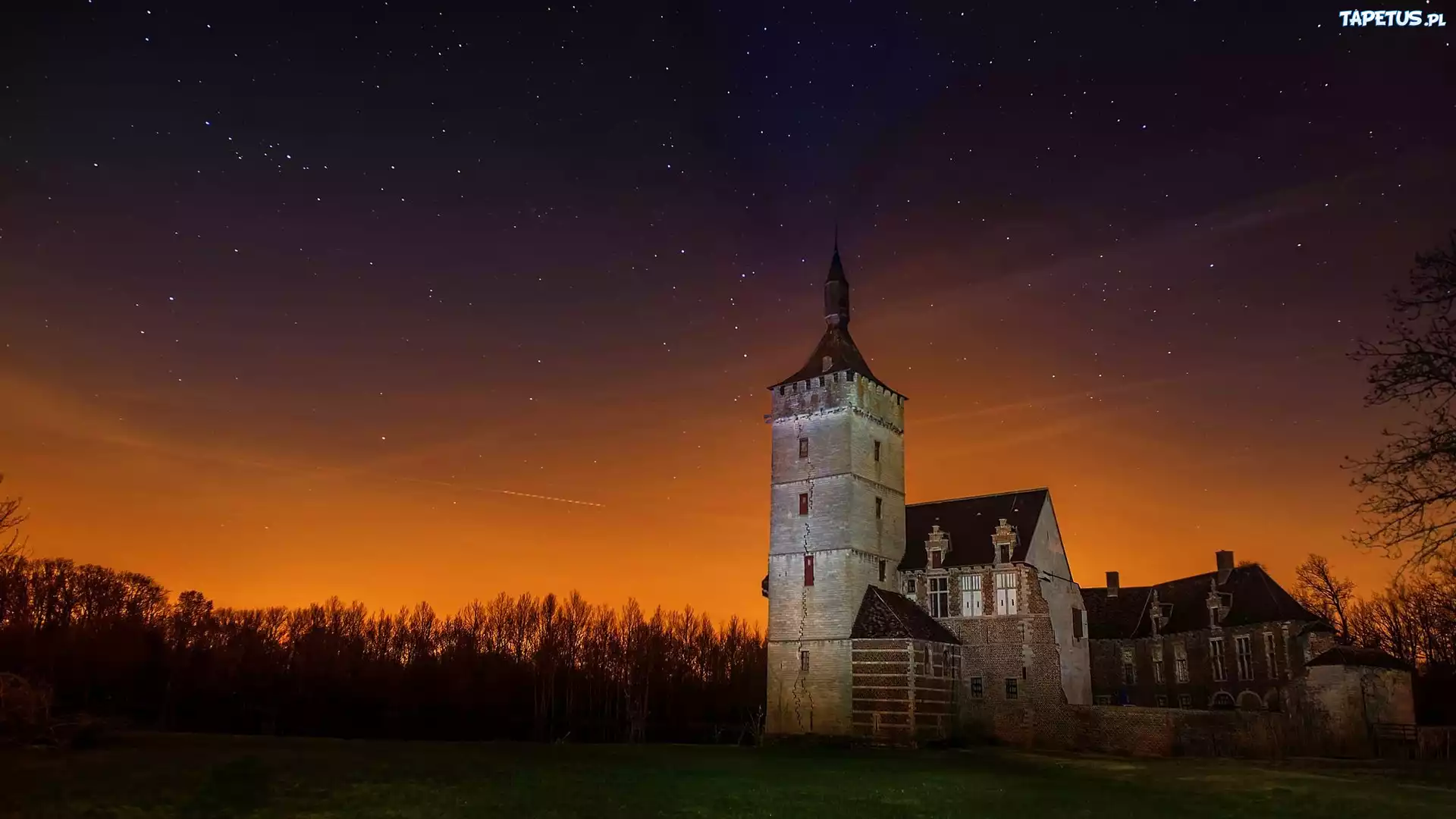 Zamek, Noc