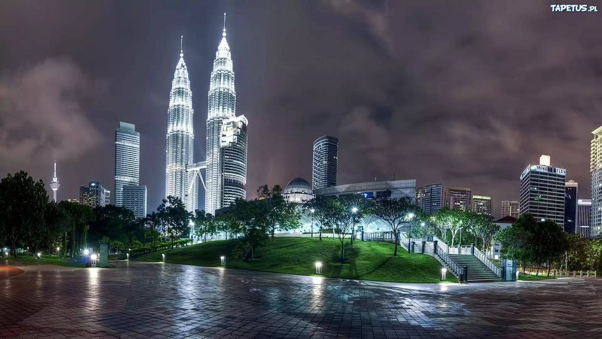 Malezja, Kuala Lumpur, Noc