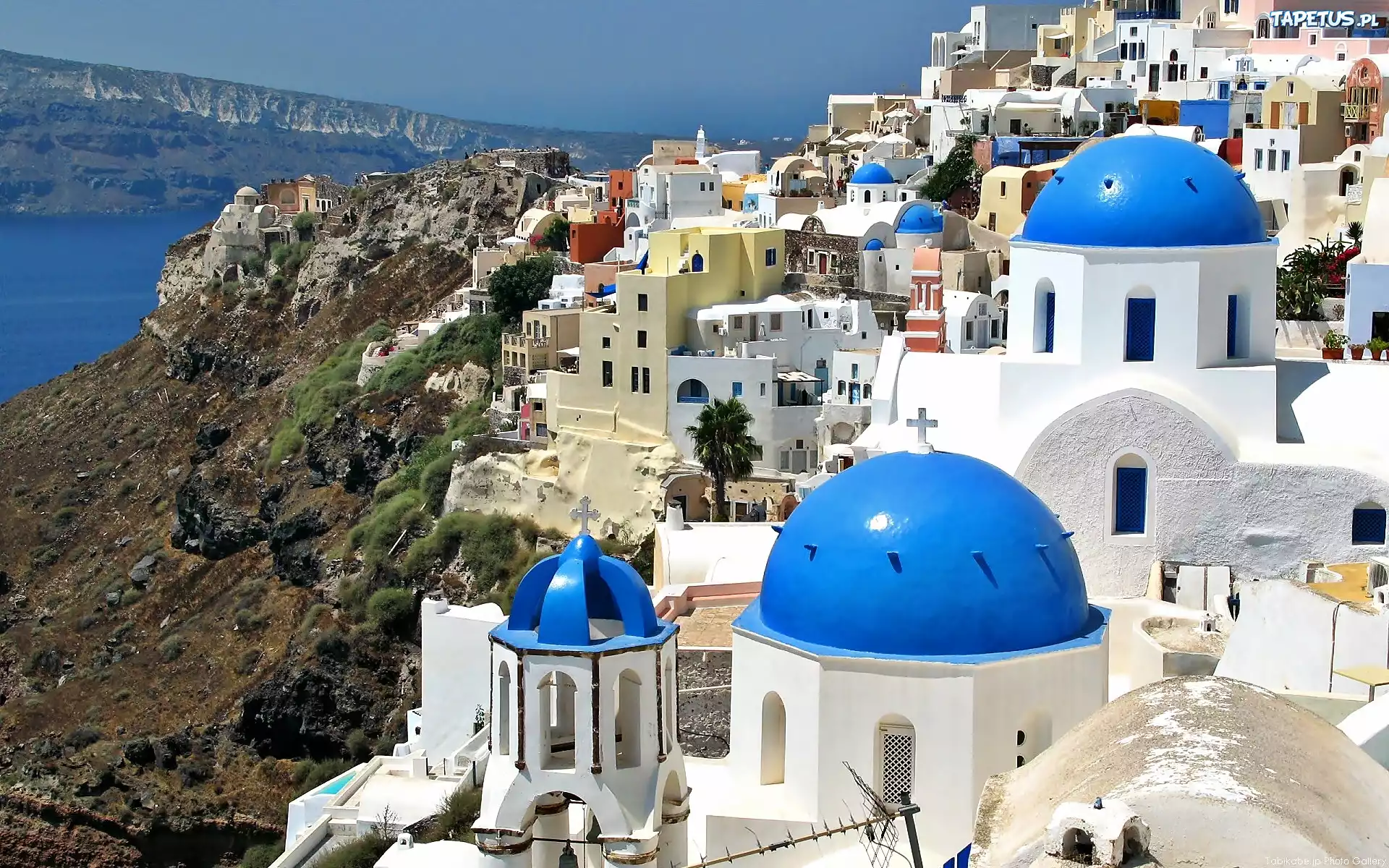 Santorini, Cerkiew, Domy