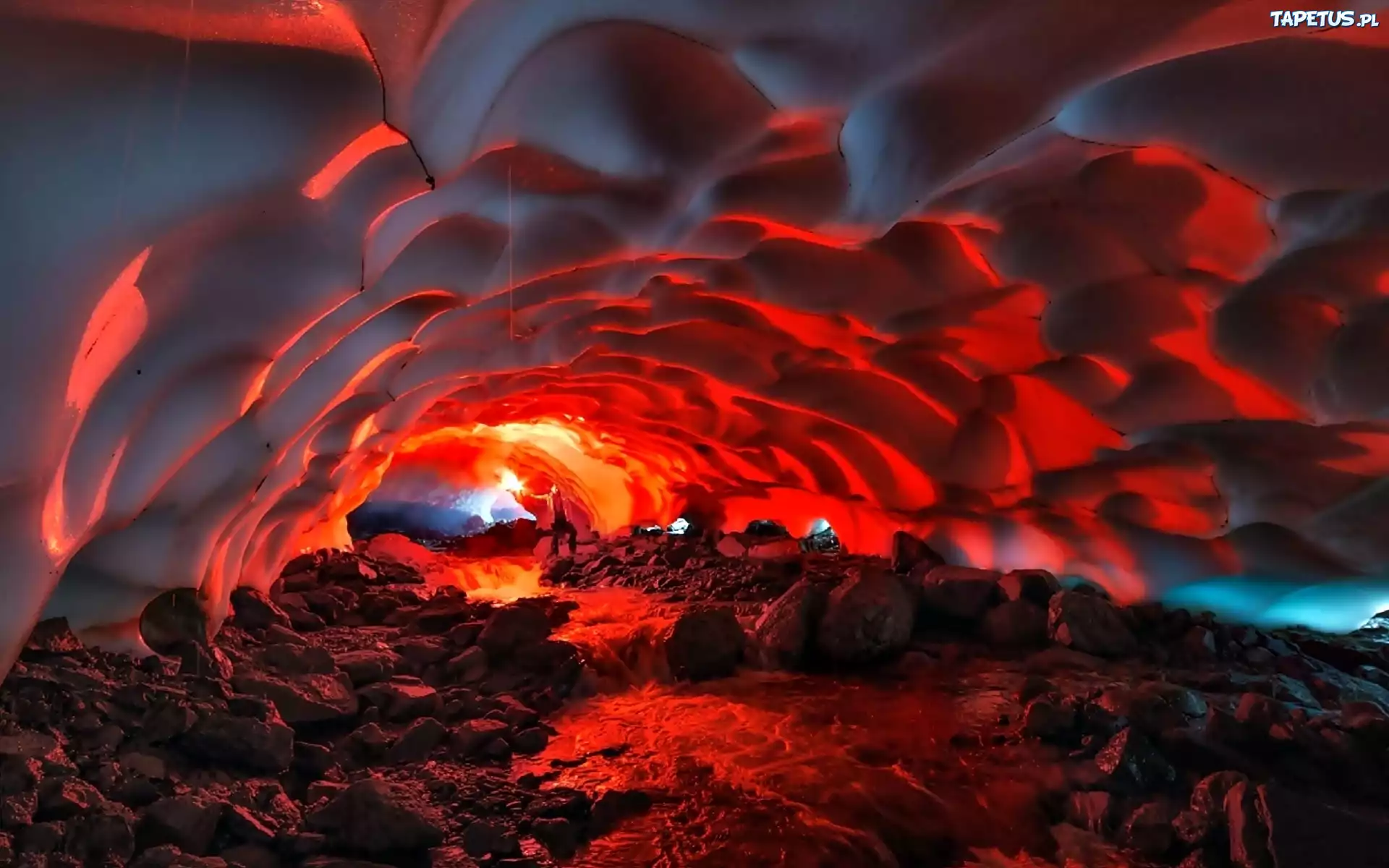 Wulkan Mutnovsky, Tunel, Śnieżny, Kamczatka