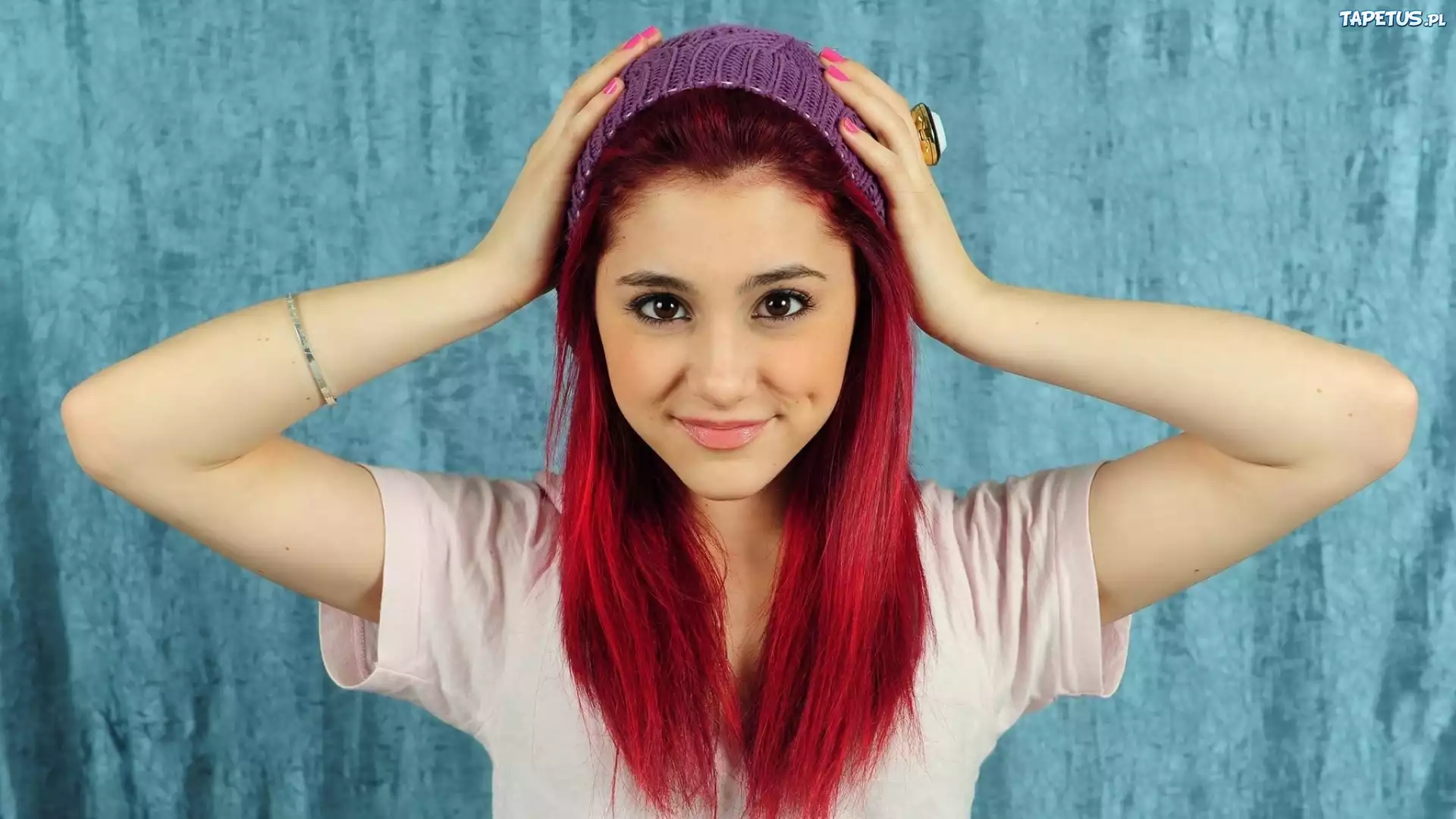 Ariana Grande, Kobieta, Bransoletka, Pierścionek, Makijaż