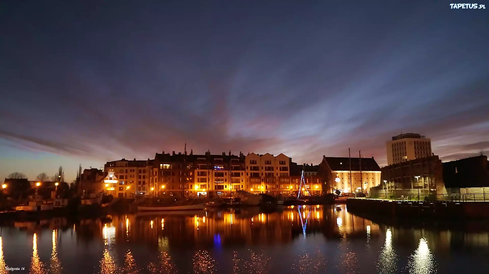 Miasto, Gdańsk, Woda, Wschód Słońca, Niebo, Odbicie, Światła, Budynki