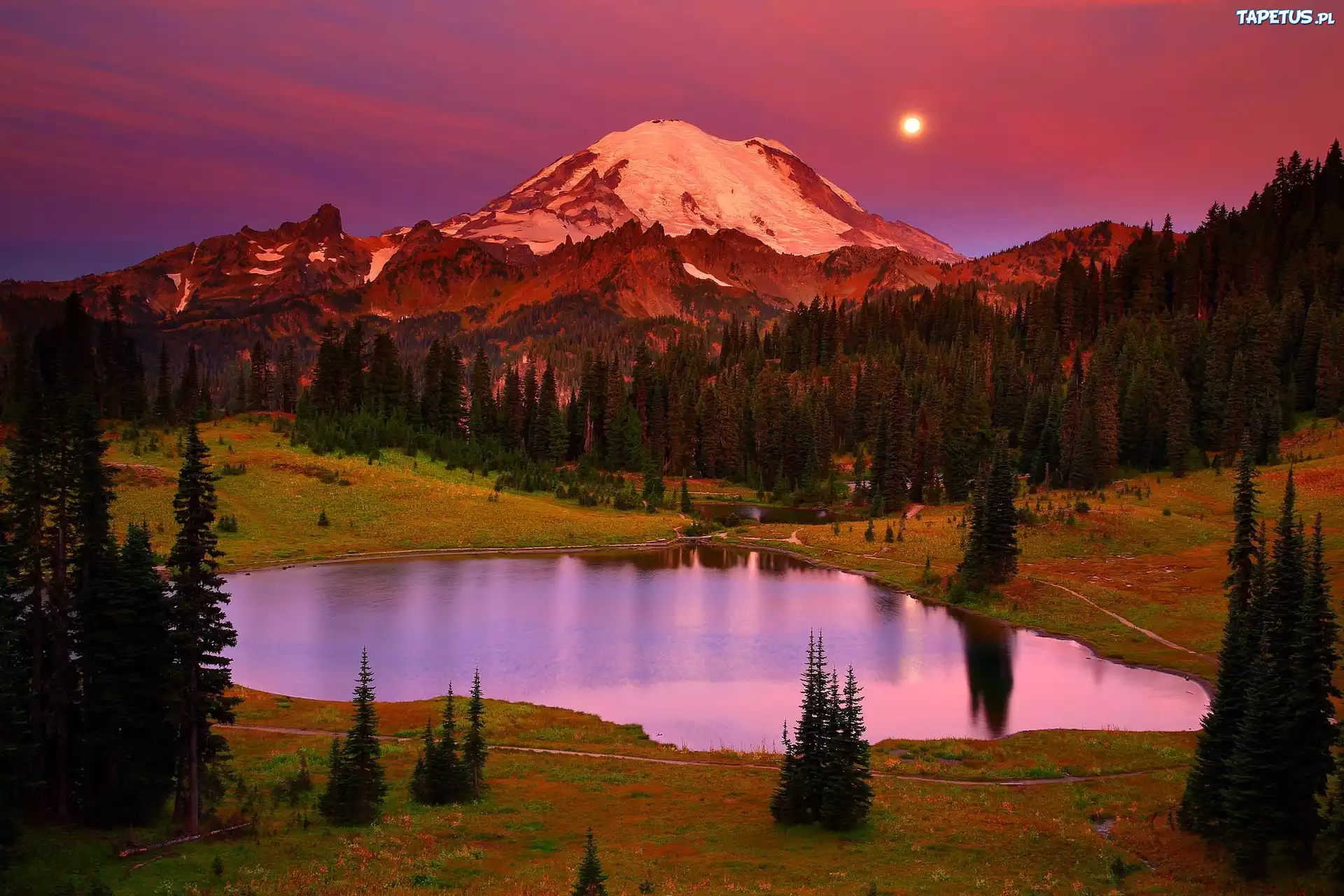 Mount Rainier and Tipsoo Lake, Washington загрузить