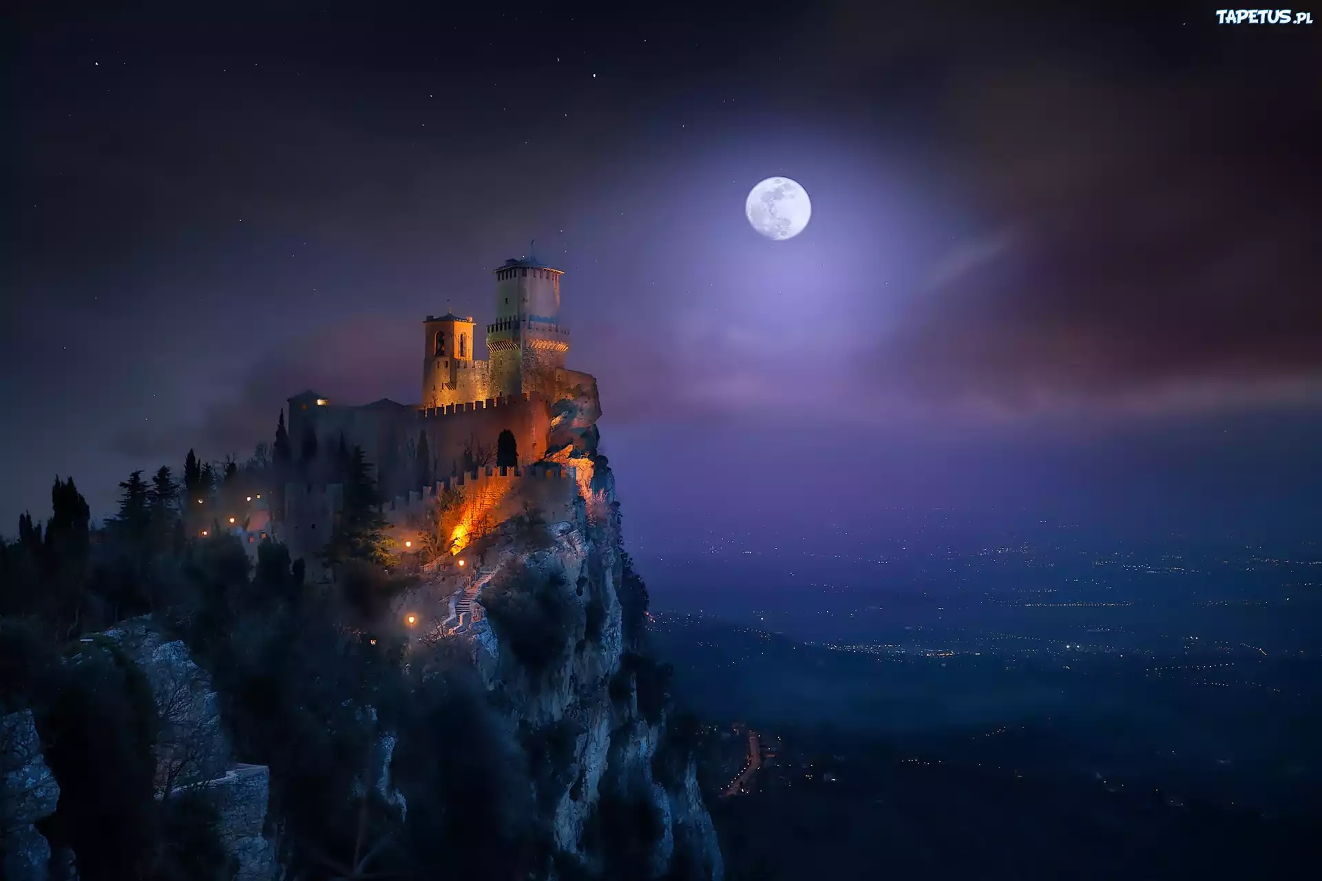 Zamek, San Marino, Księżyc, Noc