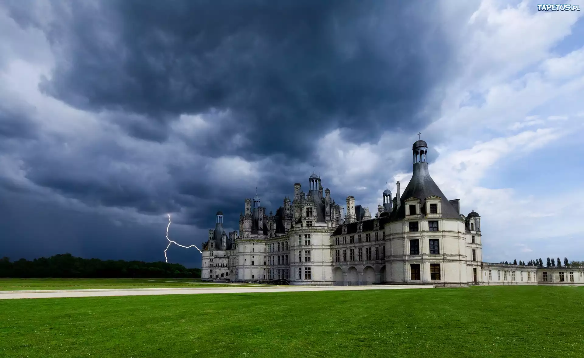 Francja, Zamek, Chateau de Chambord, Chmury, Piorun
