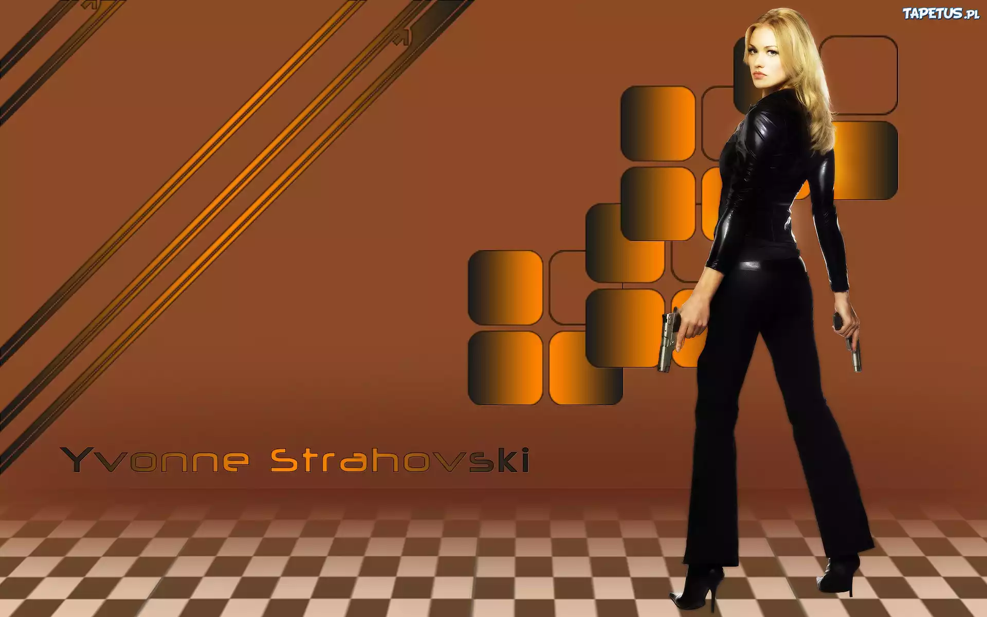 Kobieta, Yvonne Strahovski, Blondynka, Napis, Szpilki, Broń, Makijaż