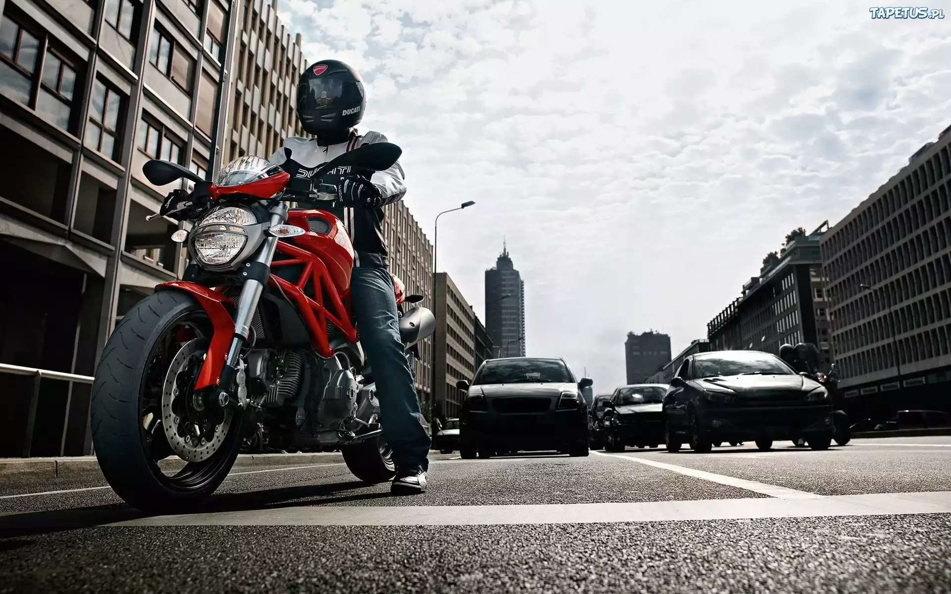 Ducati, Monster, Ulica