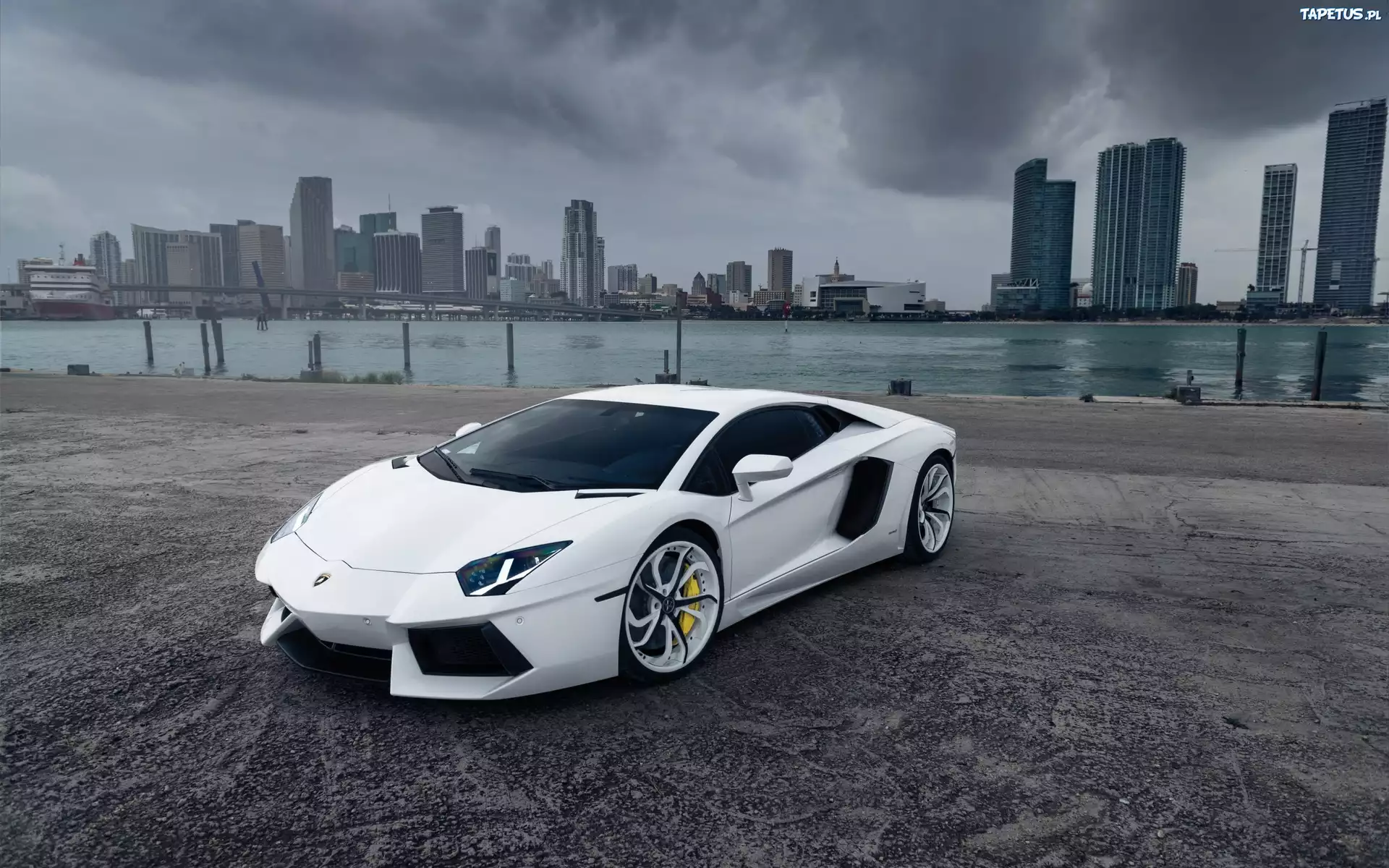 Lamborghini, Aventador, Miasto