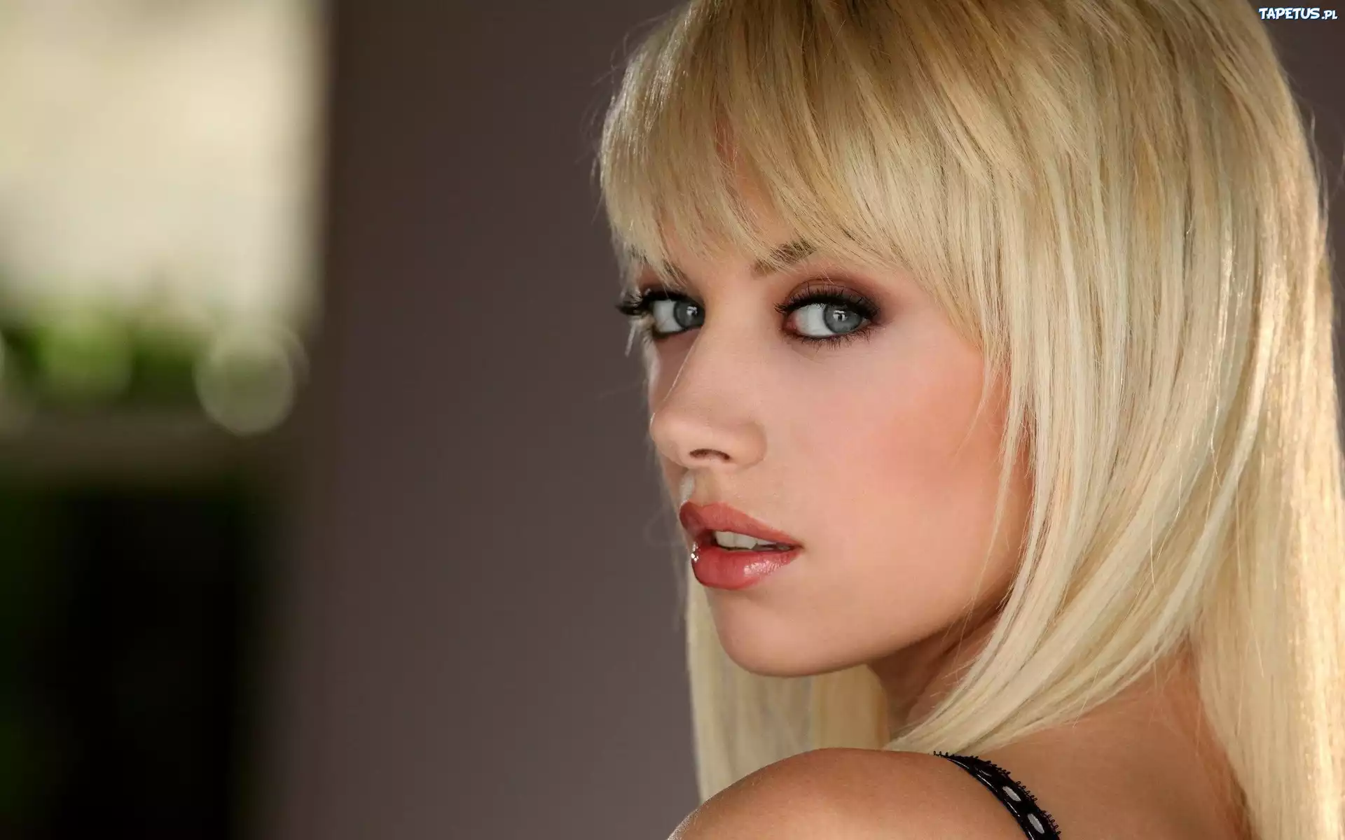 Twarz, Blond włosy