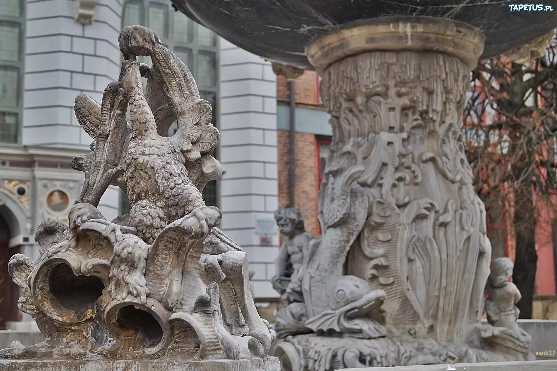 Gdańsk, Fontanna, Neptun, Zdobienia