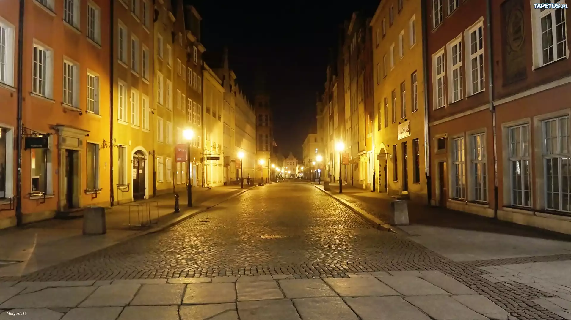 Uliczka, Noc, Kamienice, Latarnie, Gdańsk