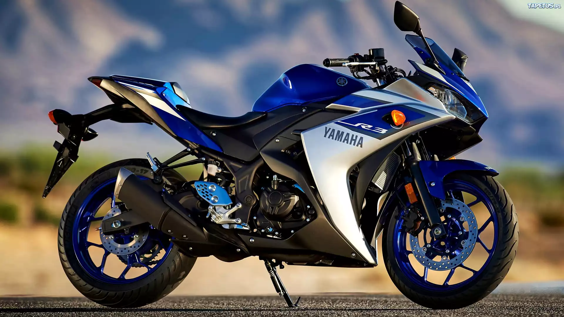 Yamaha, R3