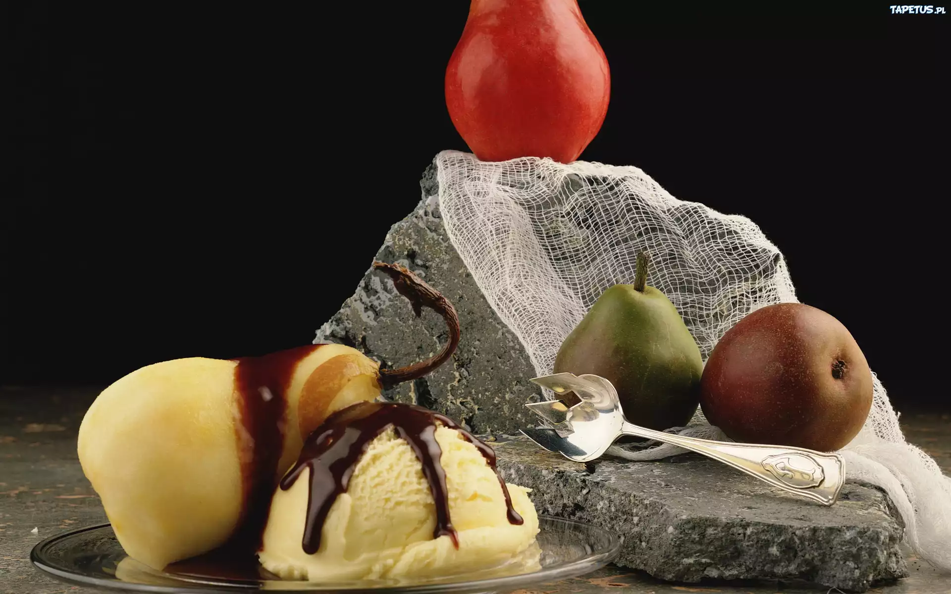 Lody, Gruszki, Kamień, Kompozycja