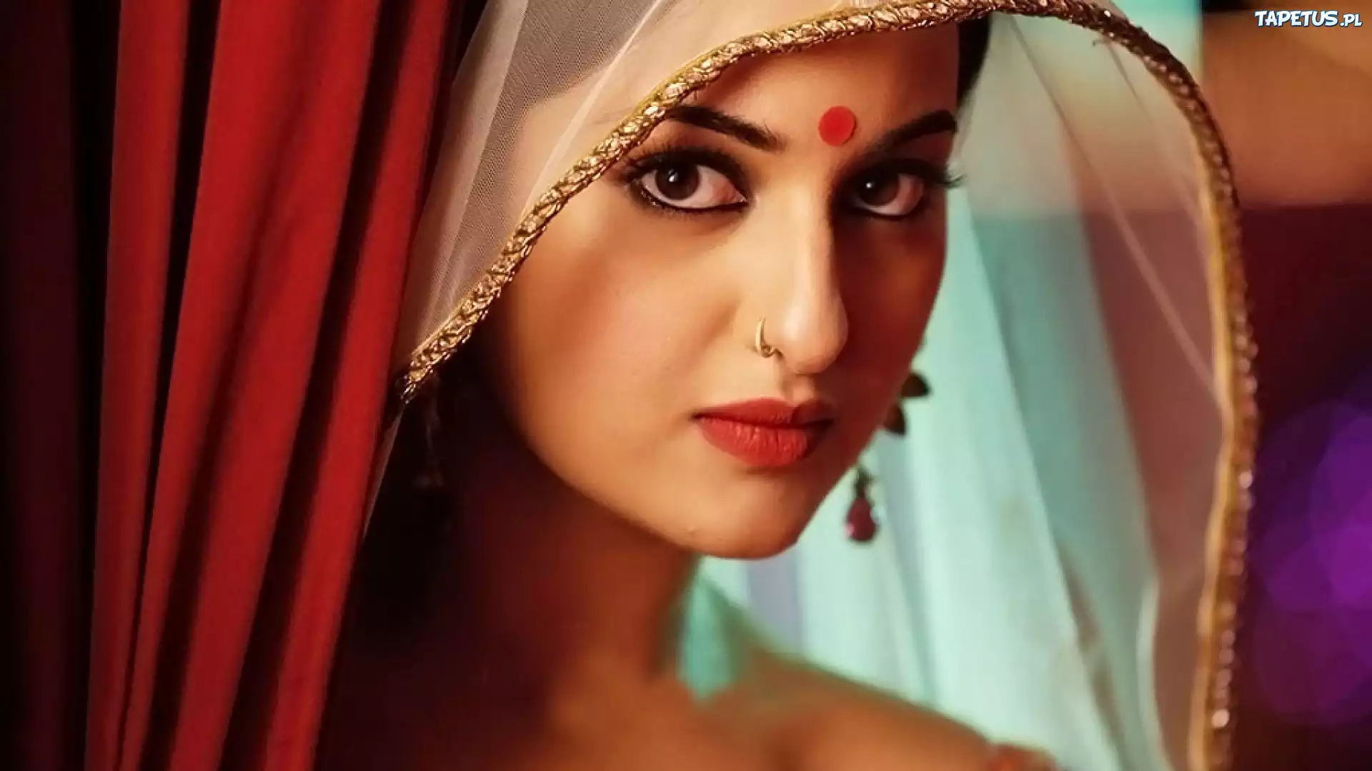 Sonakshi Sinha, Makijaż