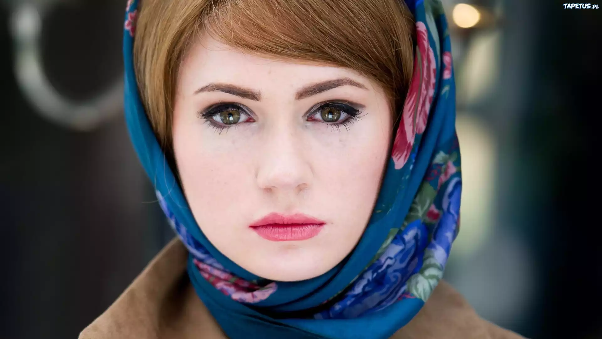 Kobieta, Smutna, Aktorka, Karen Gillan, Chustka