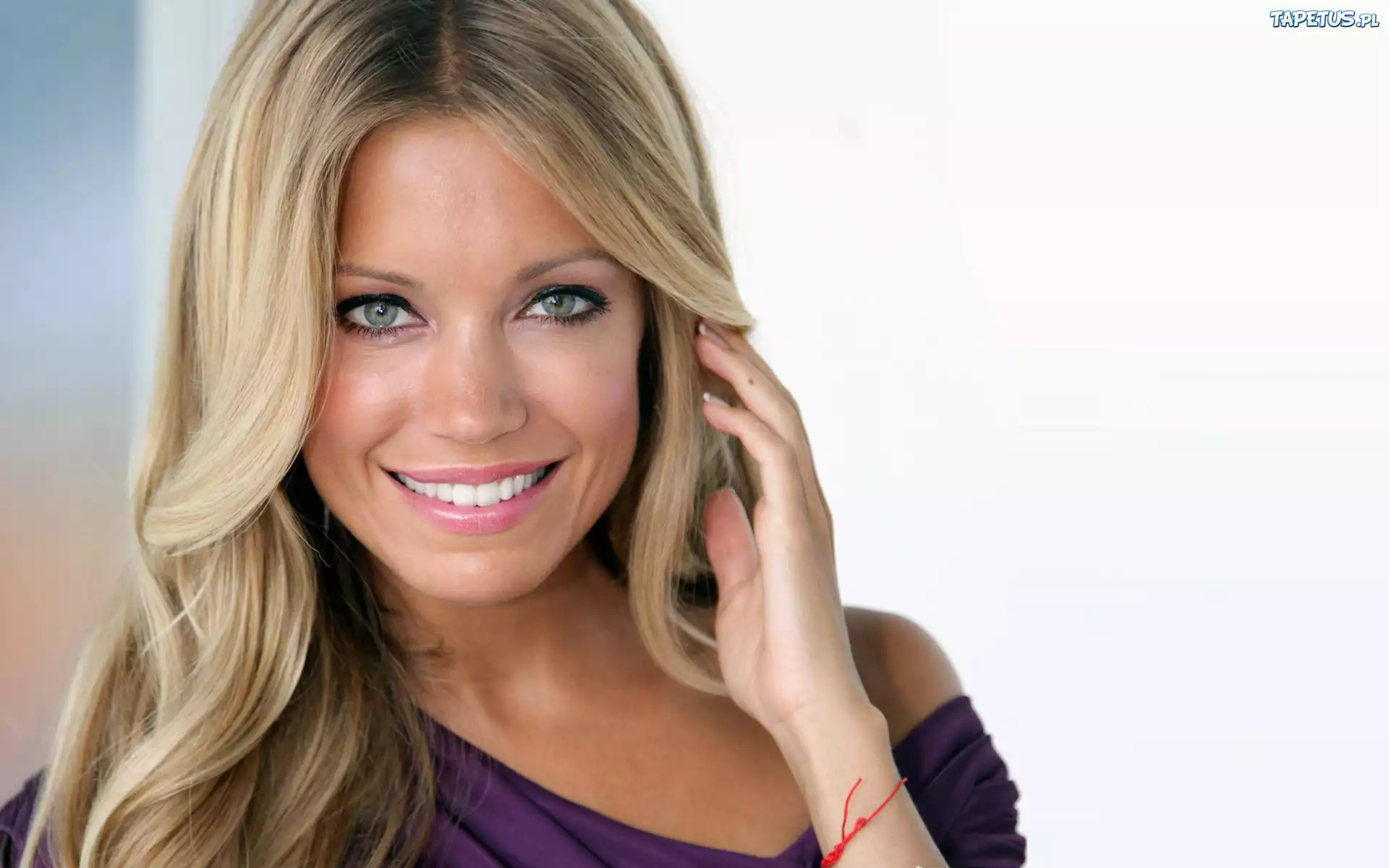 Sylvie Van Der Vaart, Uśmiech