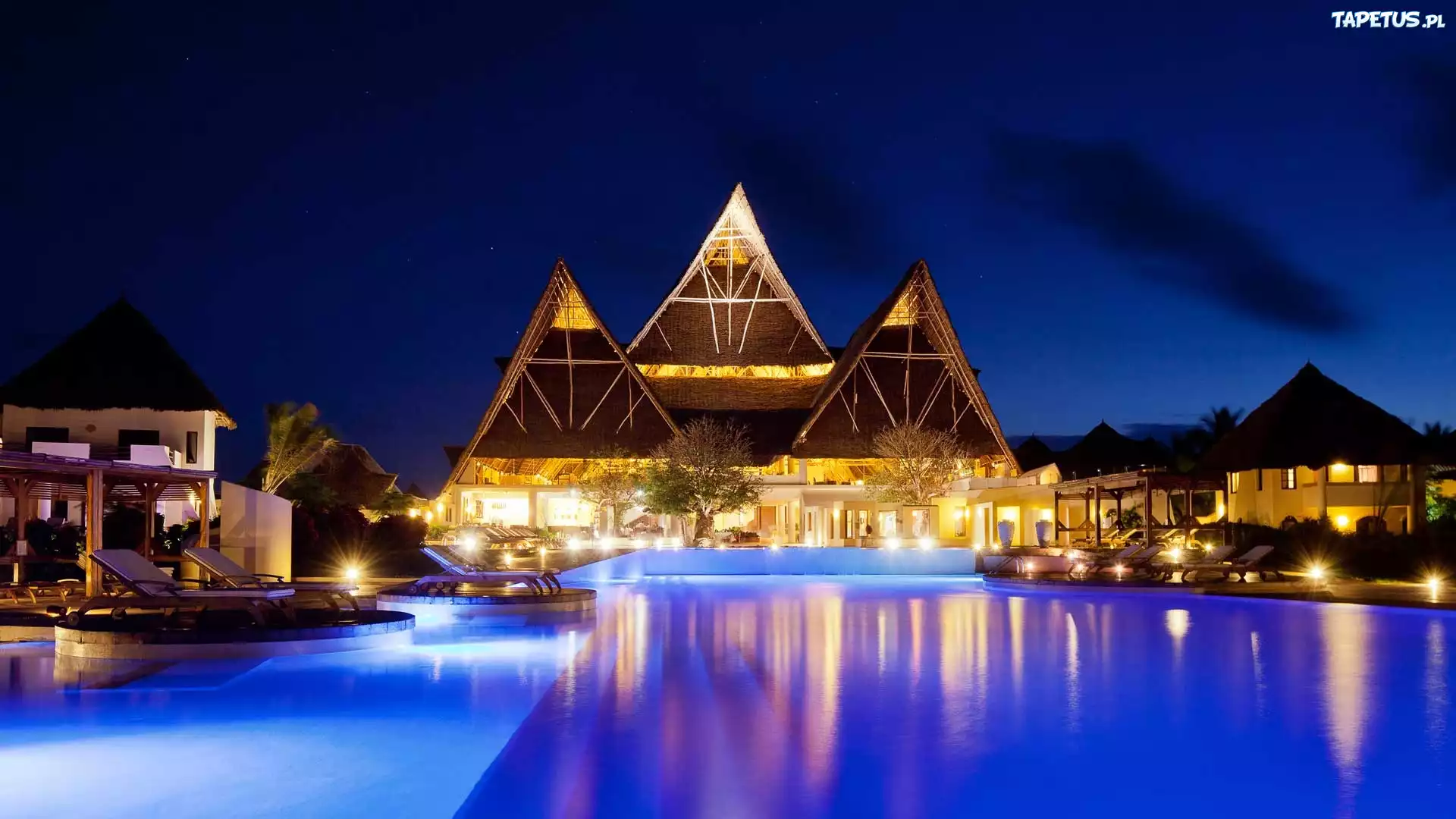 Hotel, Basen