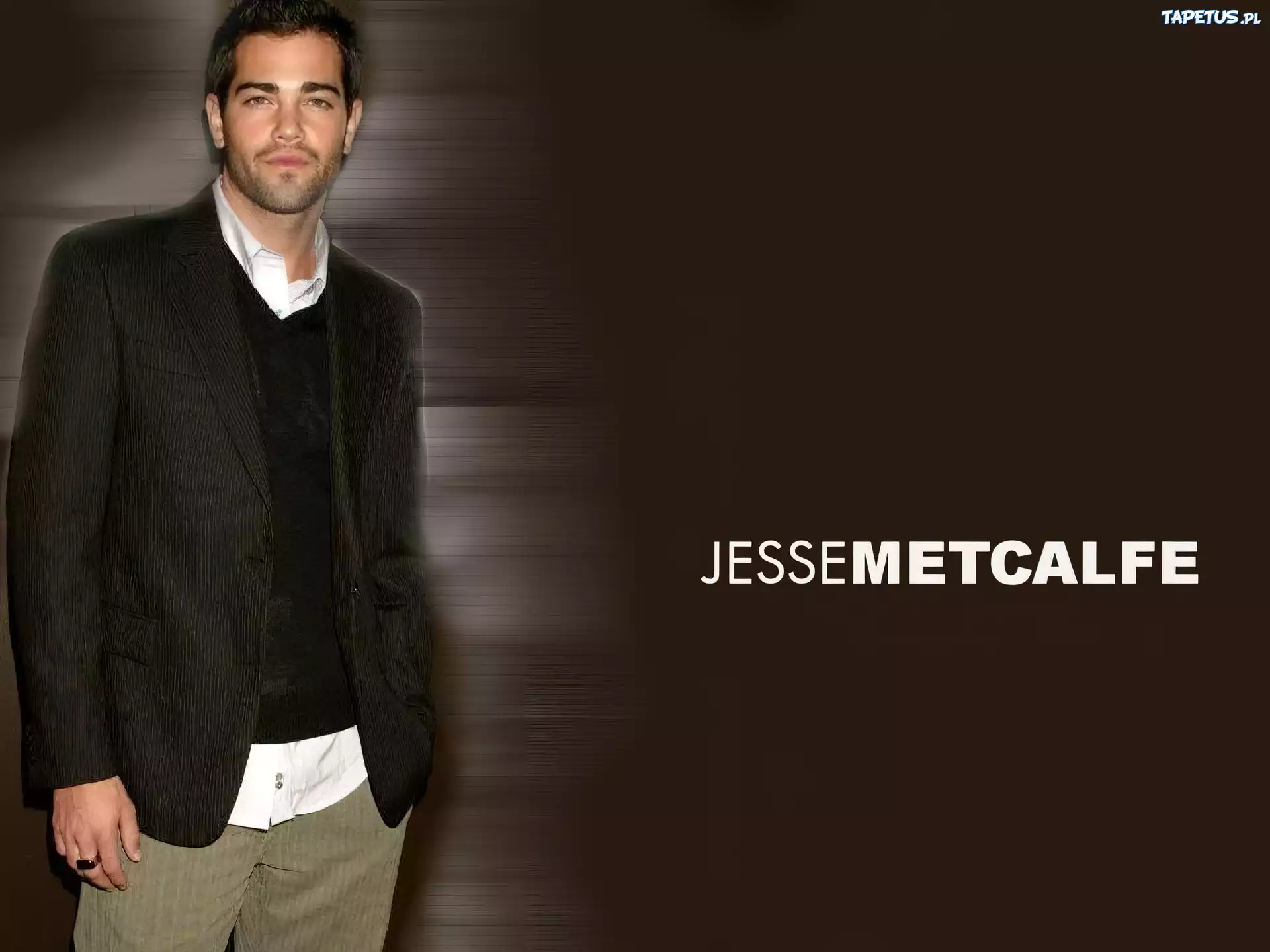 Jesse Metcalfe,czarna marynarka