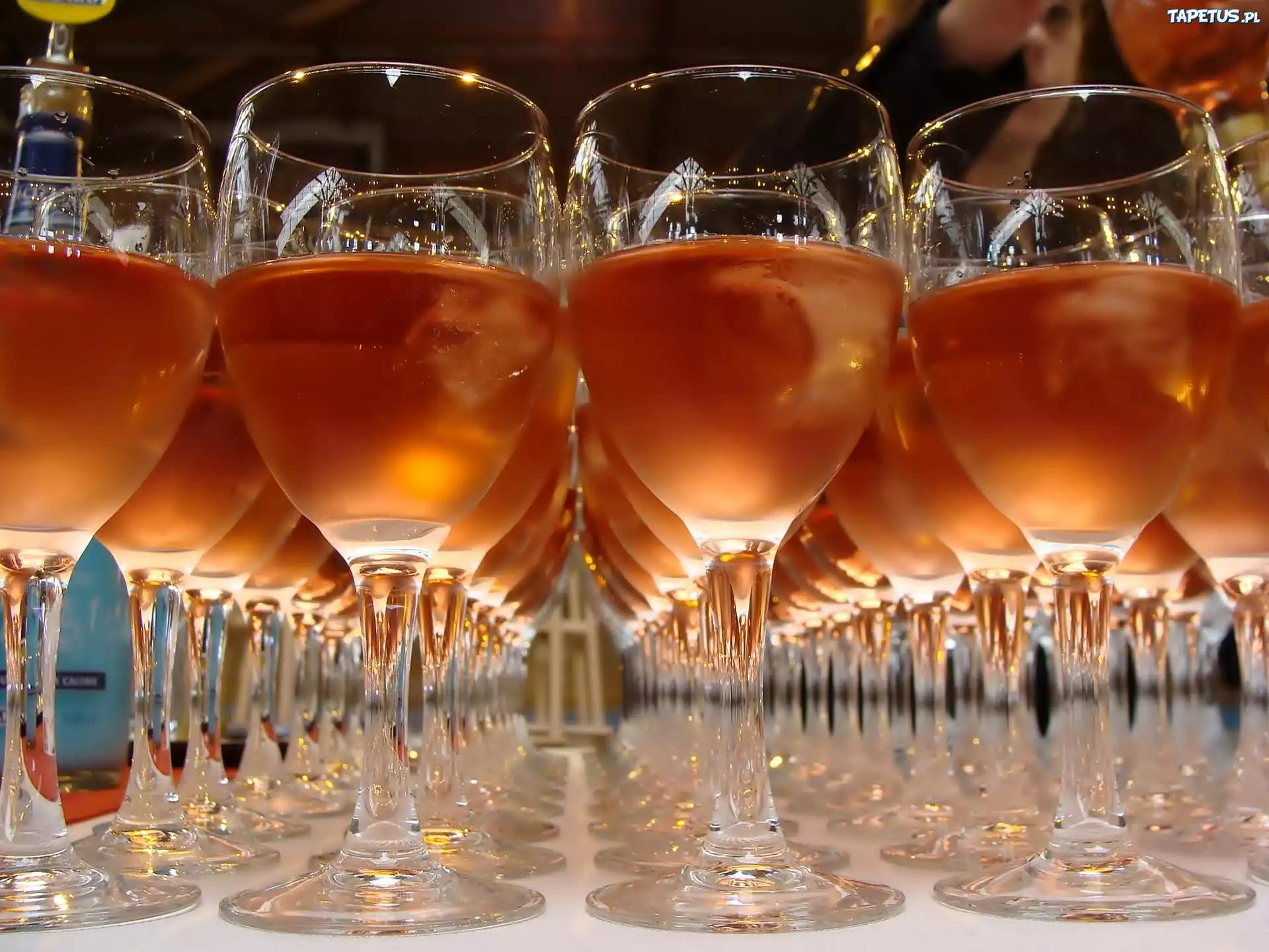 Wino, Kieliszki
