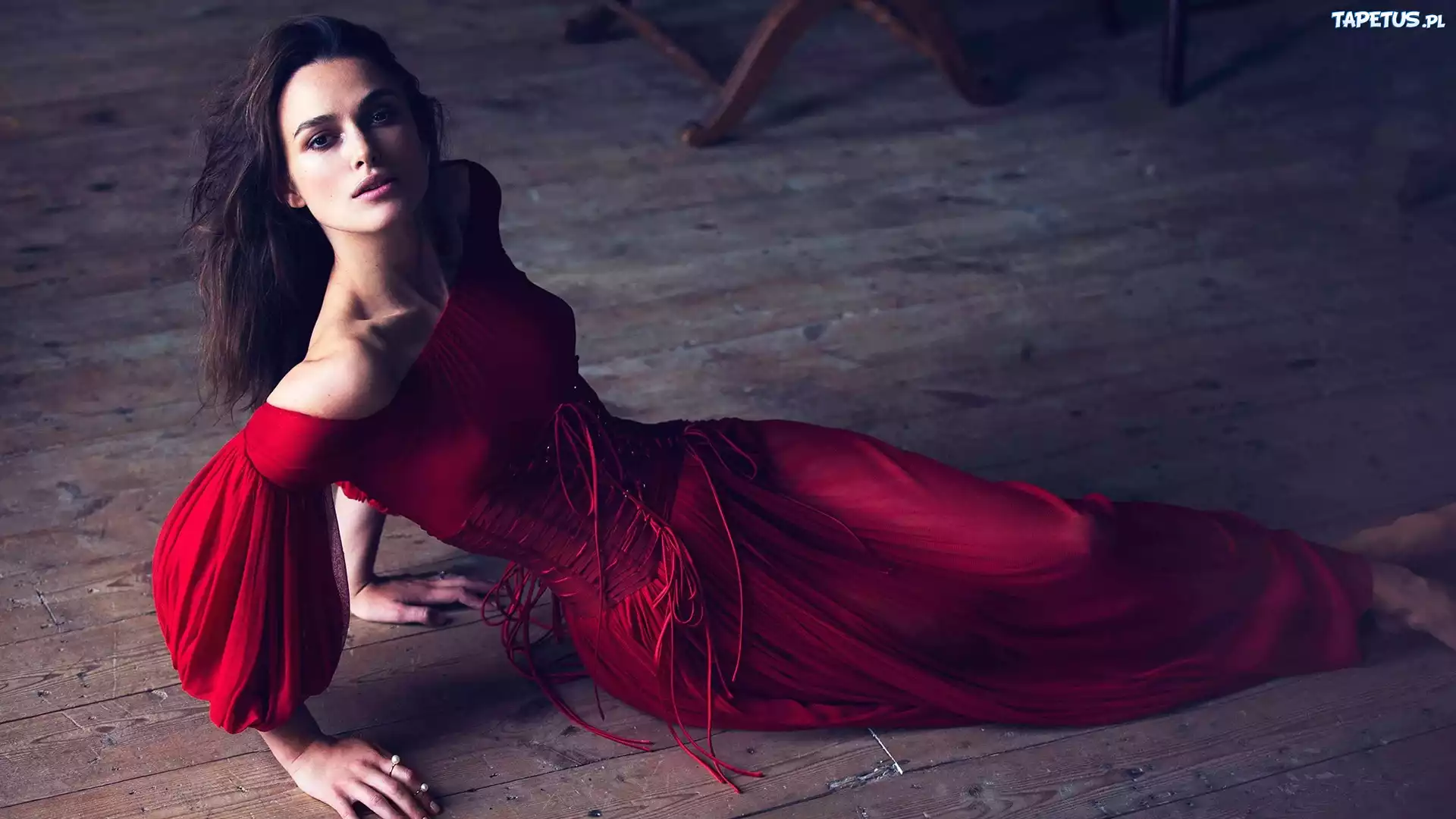 Dziewczyna, Podłoga, Suknia, Czerwona, Keira Knightley