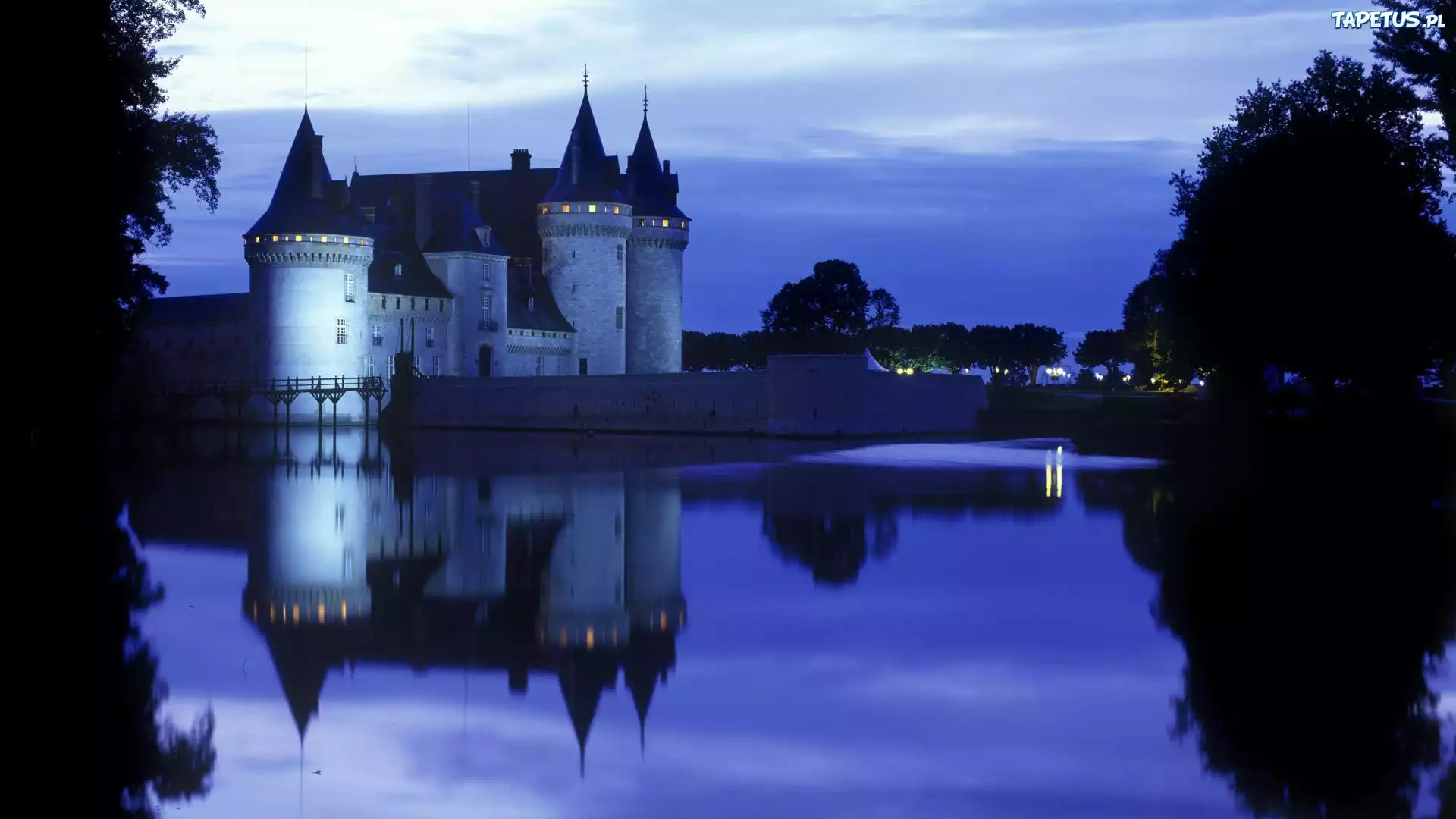 Zamek, Sully Sur Loire, Noc, Francja