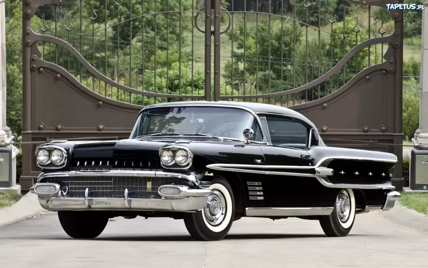 Pontiac, Bonneville, Brama