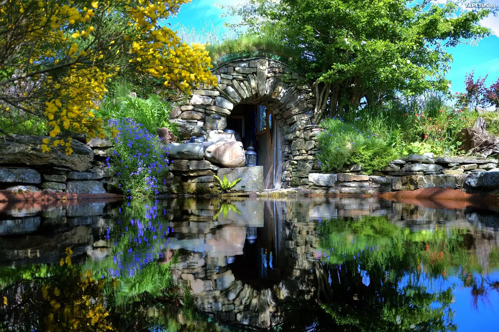 Domek Hobbit, Staw, Nowa Zelandia