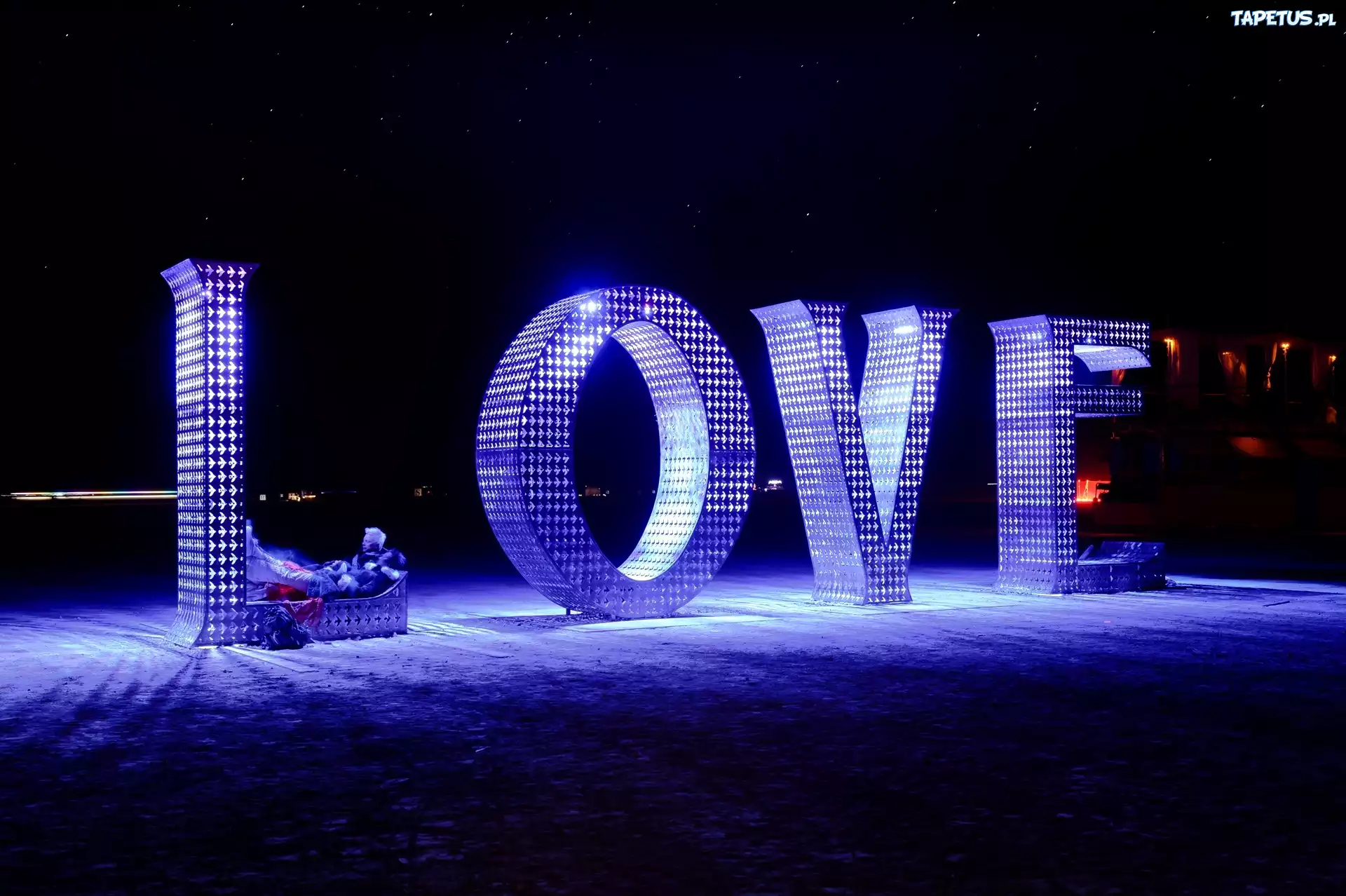 Napis, Love