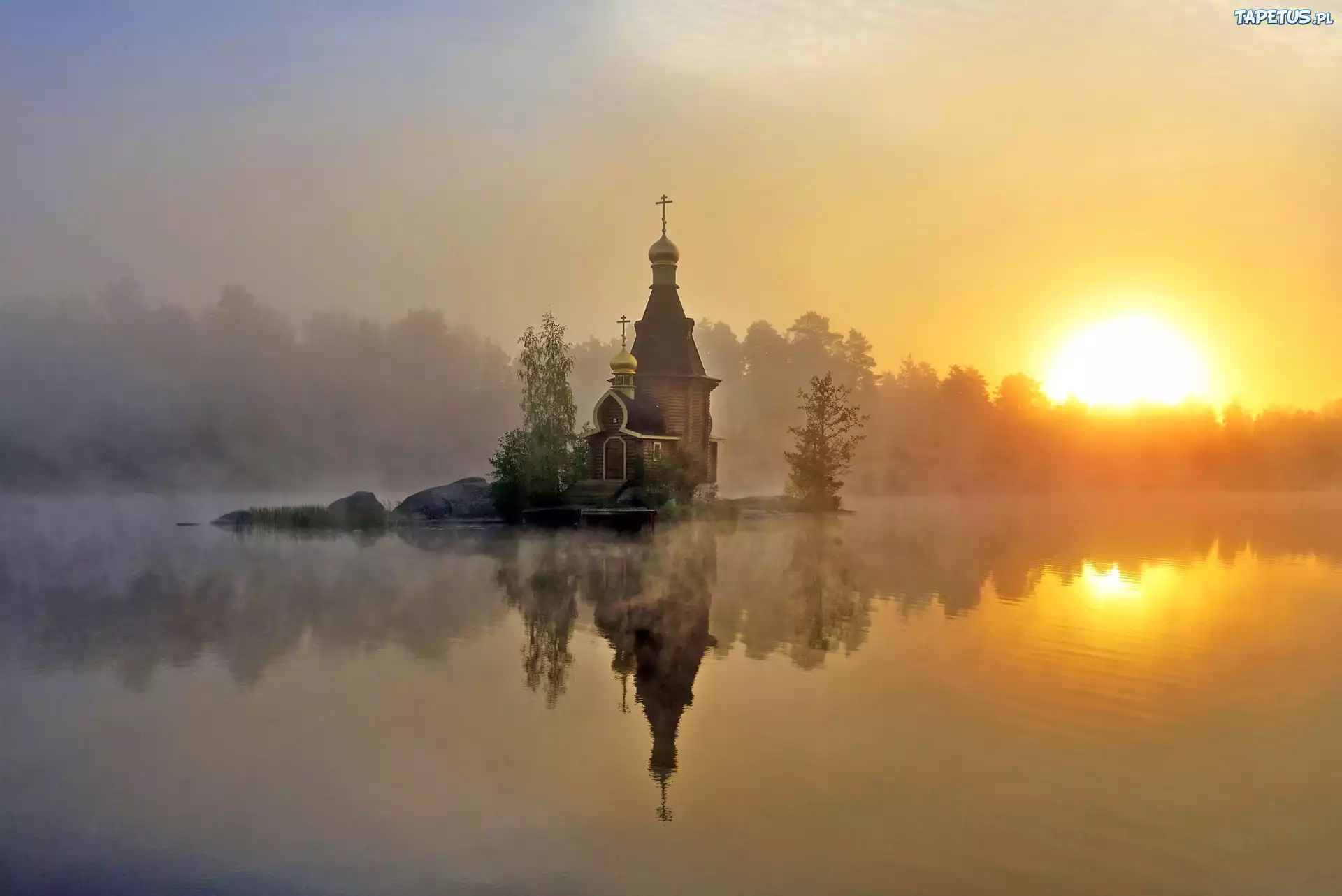 Wschód Słońca, Mgła, Cerkiew