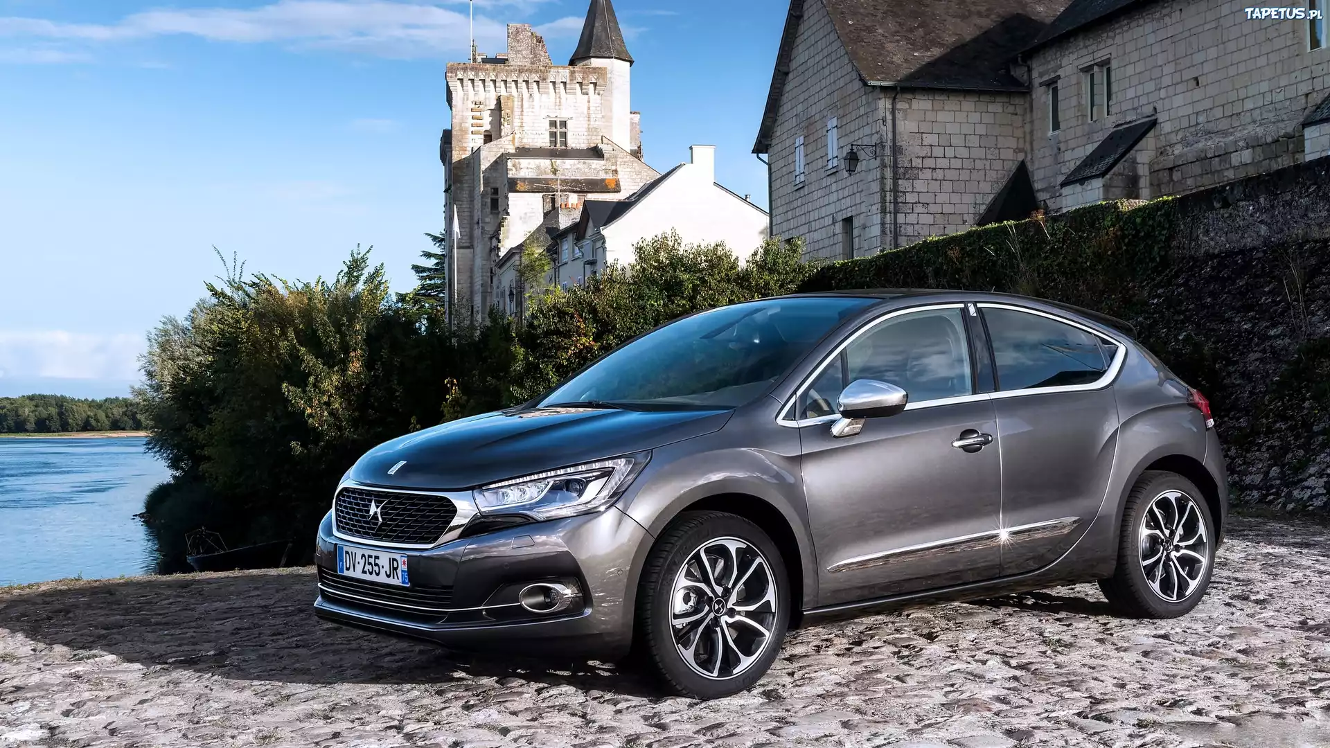 Citroen, DS4, Rzeka, Domy