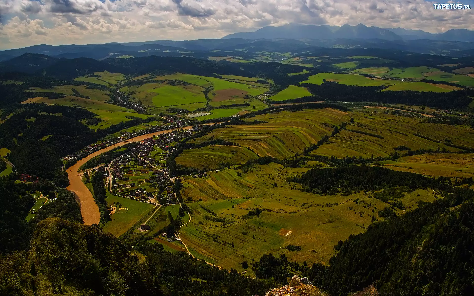 Sromowce Niżne, Wieś, Dunajec, Widok z Trzech Koron
