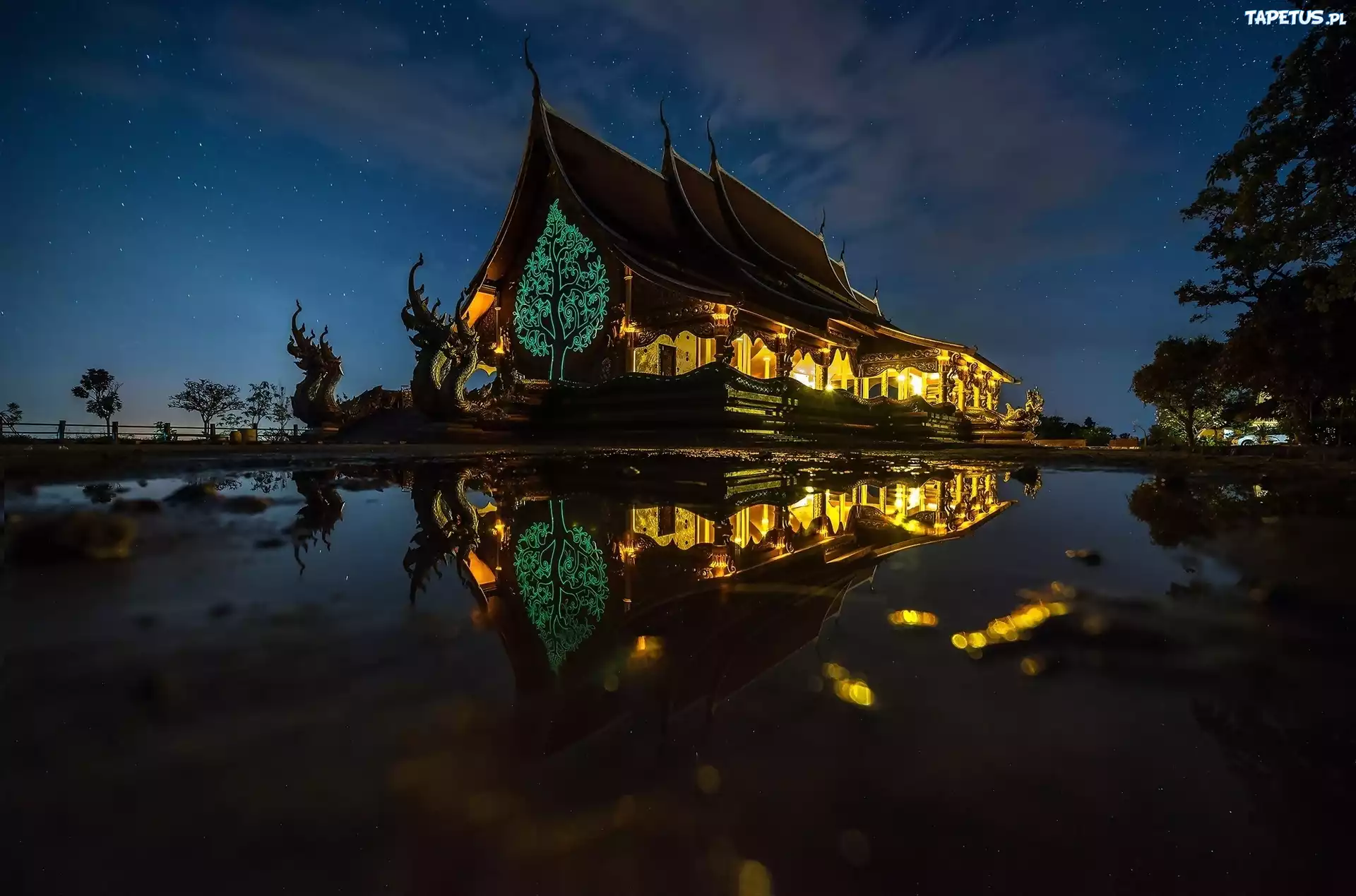 Tajlandia, Świątynia