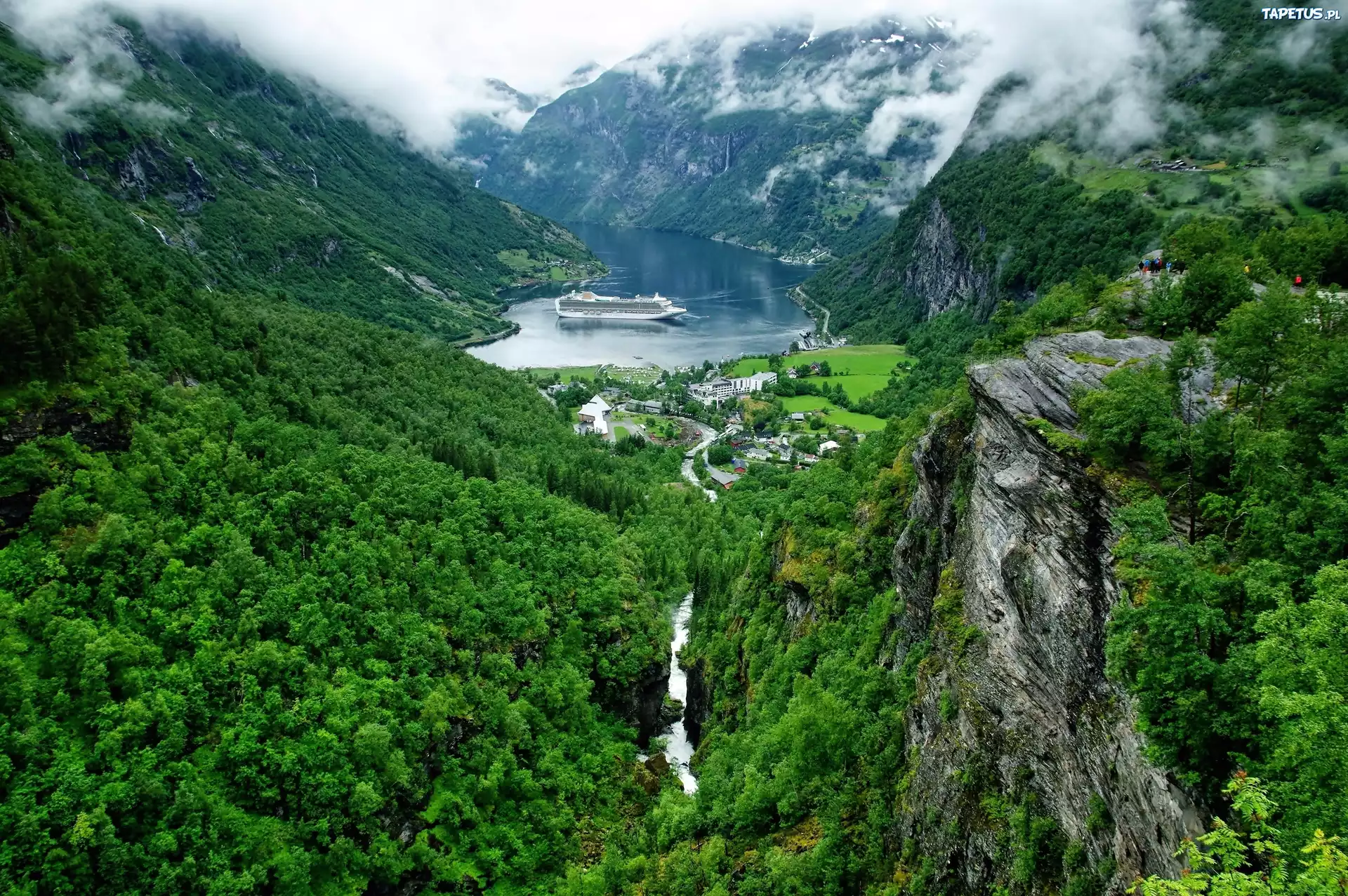 Miasteczko, Dolina, Góry, Geirangerfjord, Norwegia