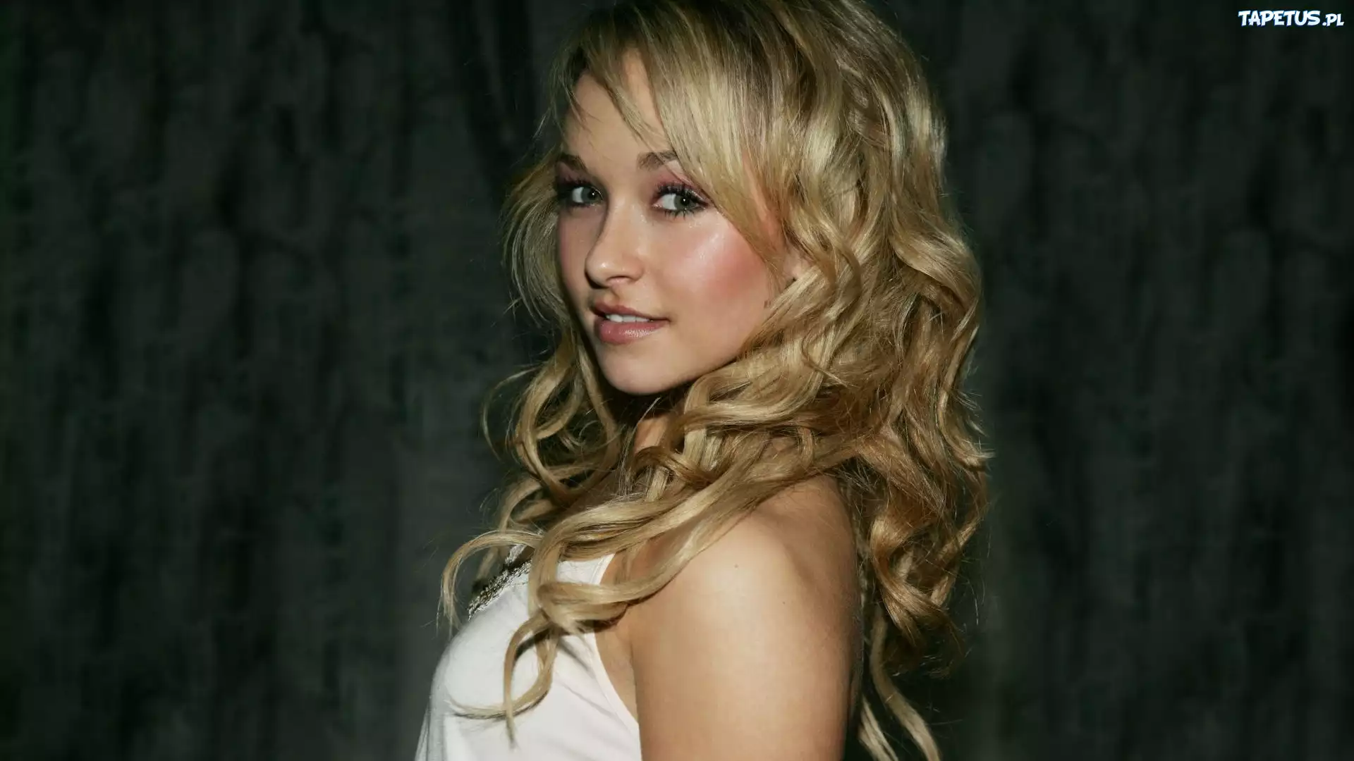 Hayden Panettiere, Blondynka, Spojrzenie