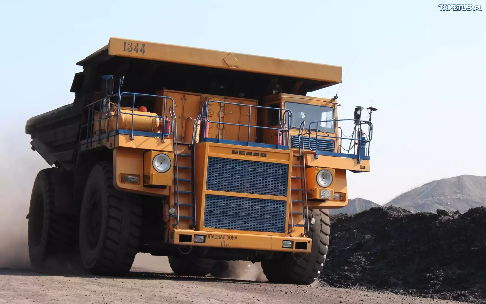 Ciężarówka, BelAZ 75710, Kamieniołom, Pył