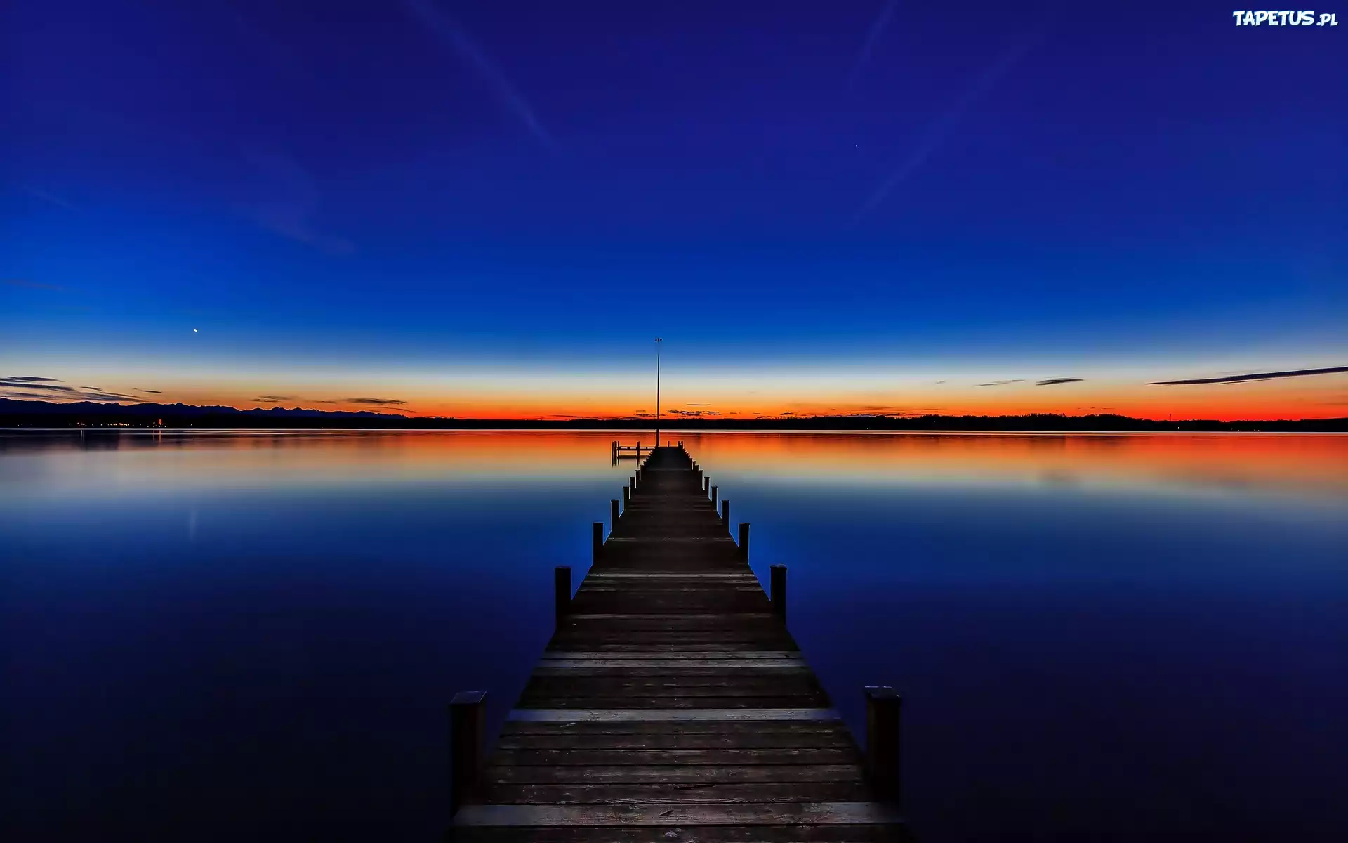 Jezioro Starnberg, Bawaria, Niemcy, Molo, Zachody
Słońca