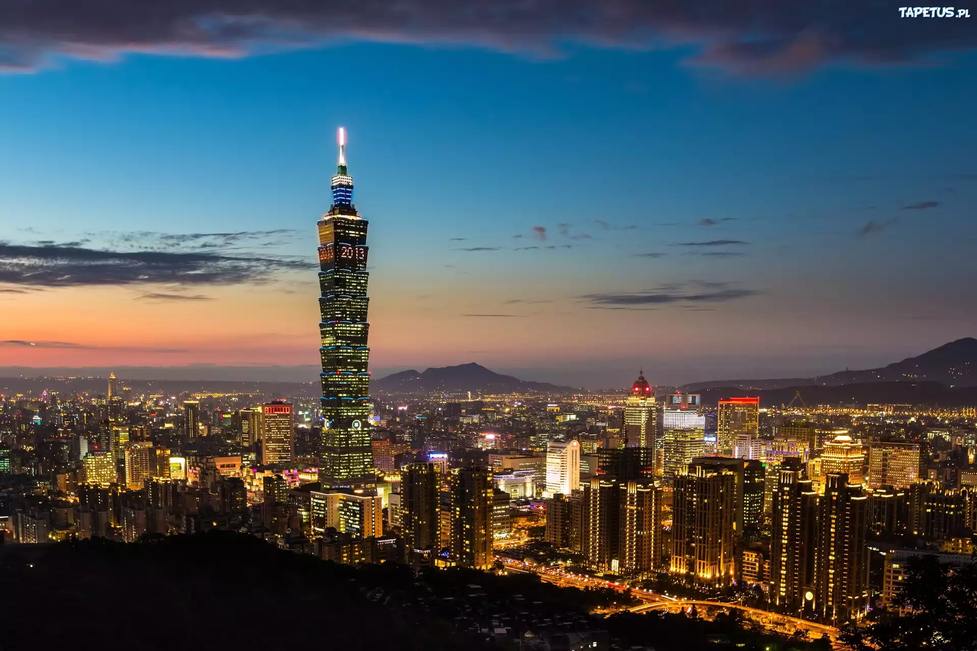Tajwan, Taipei, Drapacze Chmur, Miasto nocą