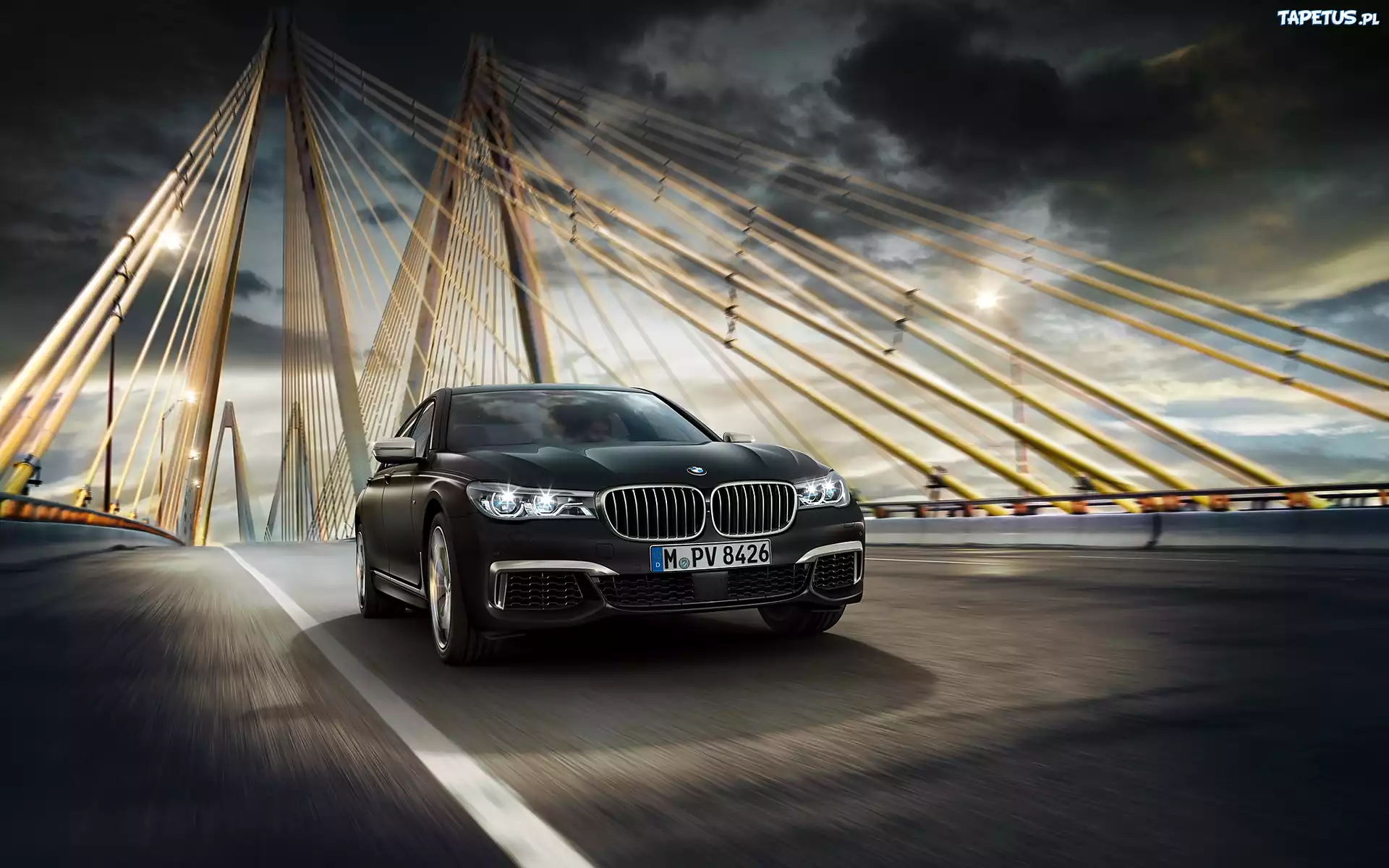 BMW M760Li xDrive, Most