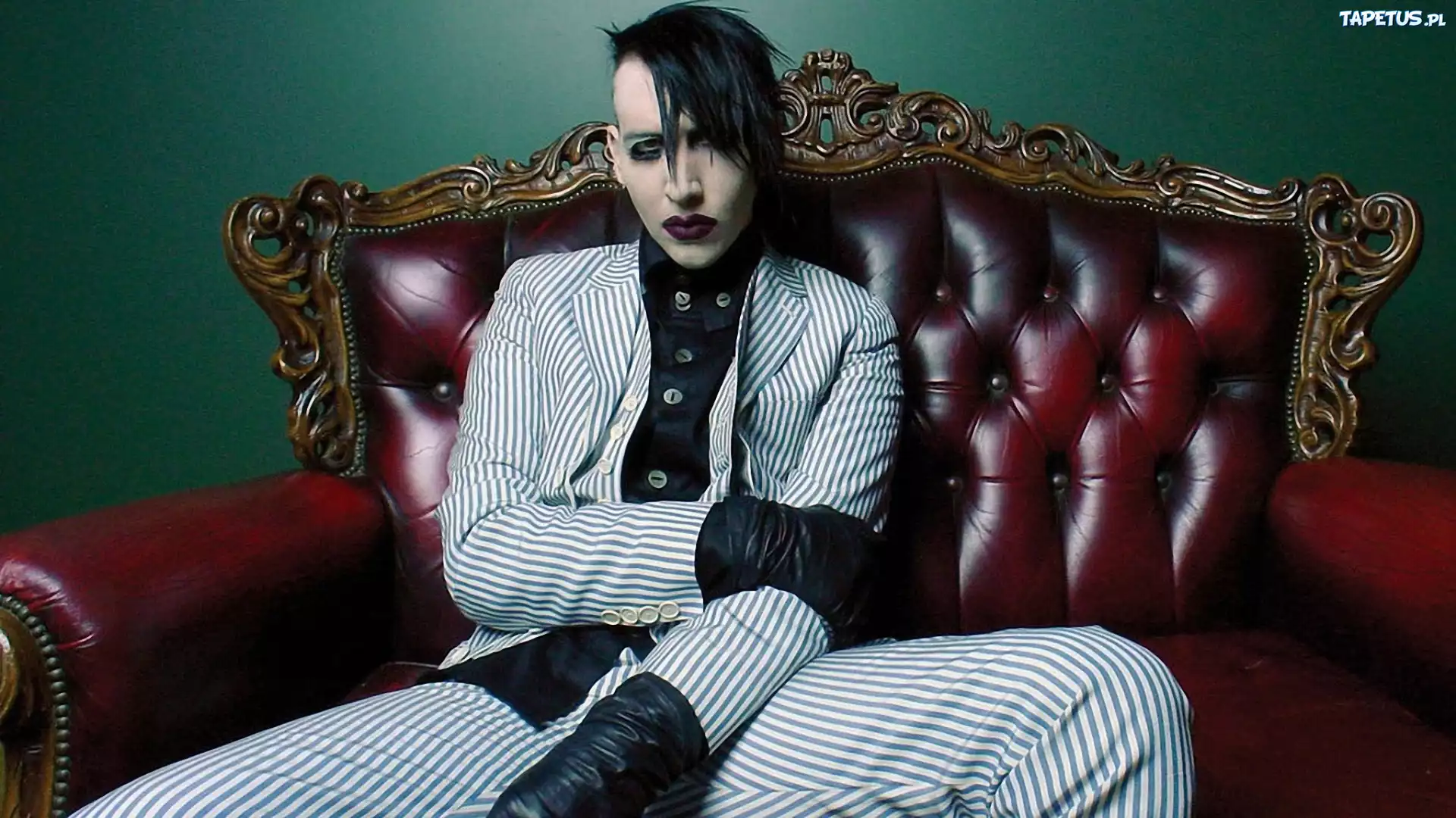 Mężczyzna, Marilyn Manson. Makijaż, Kanapa