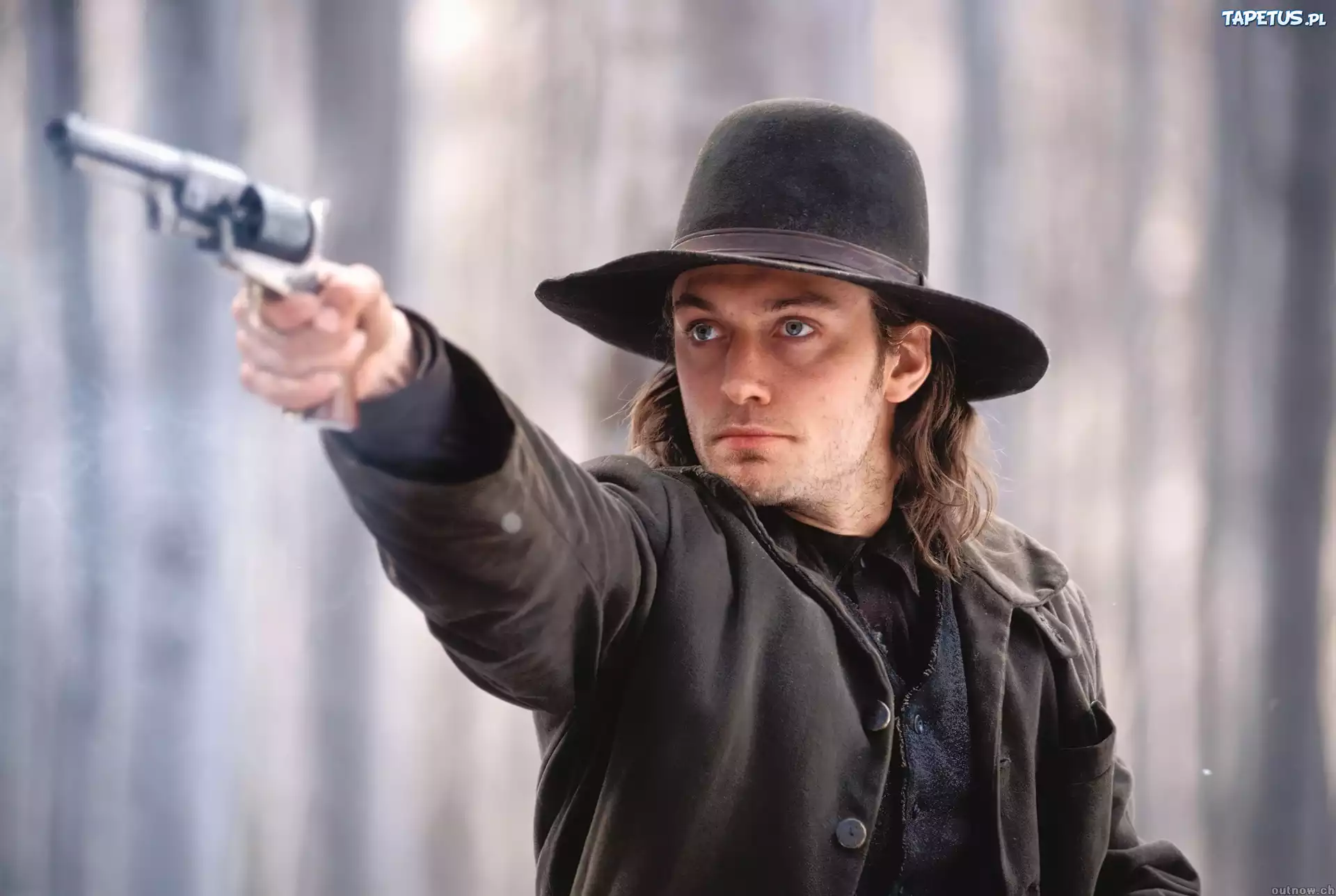 Could Mountain, Jude Law