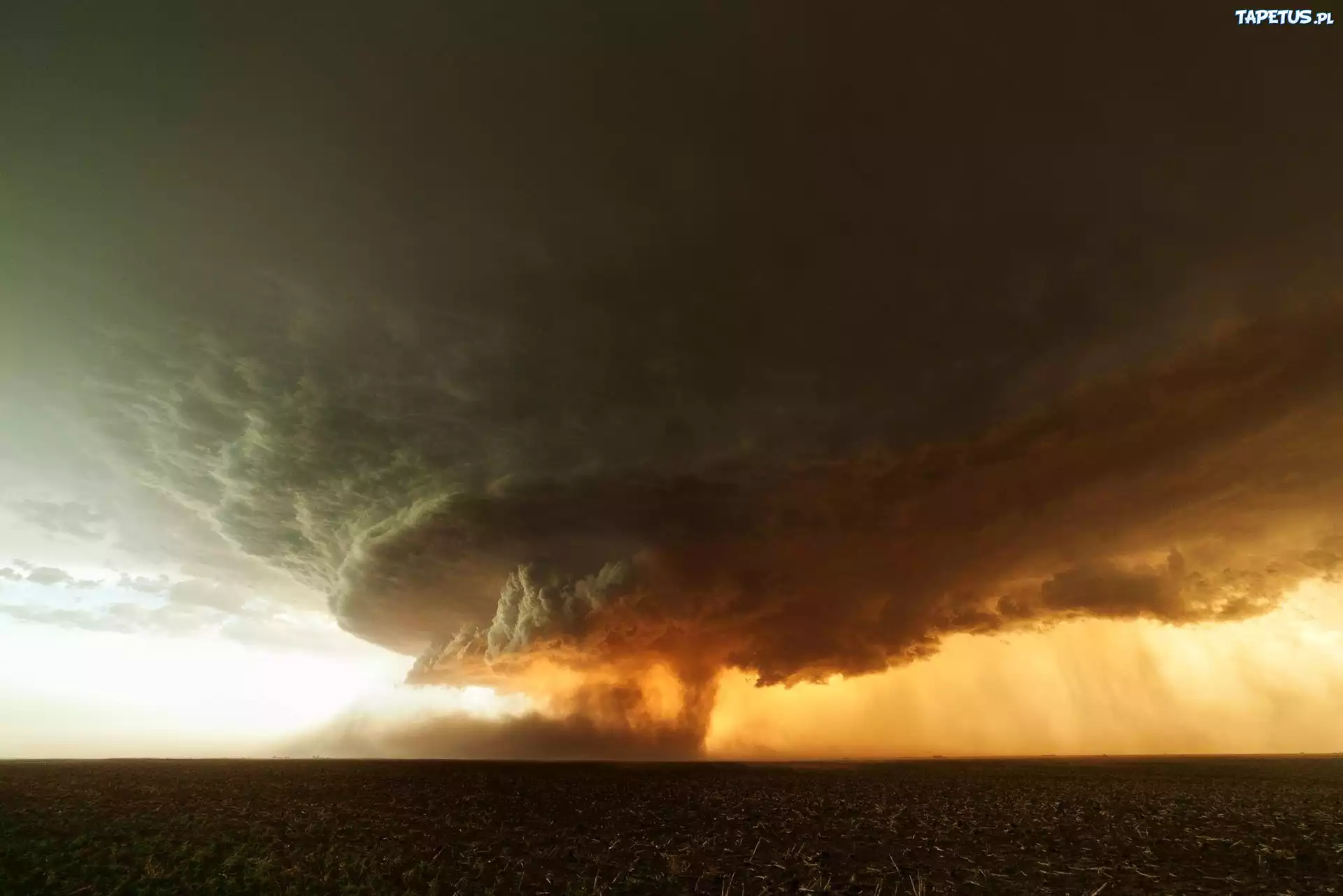 Tornado, Chmury