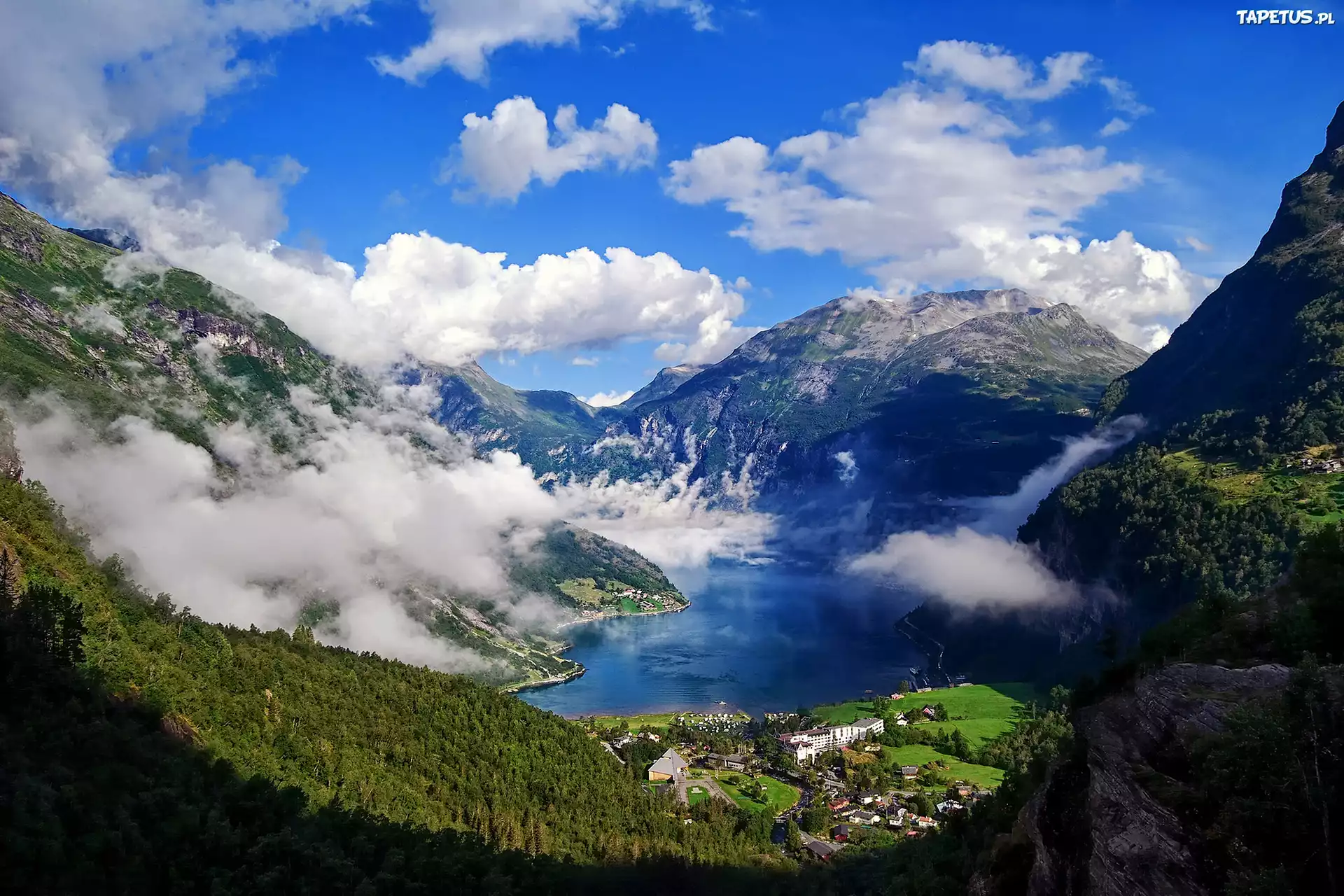 Malowniczy, Fiord, Geiranger, Wioska, Zatoka, Góry, Skały, Mgła