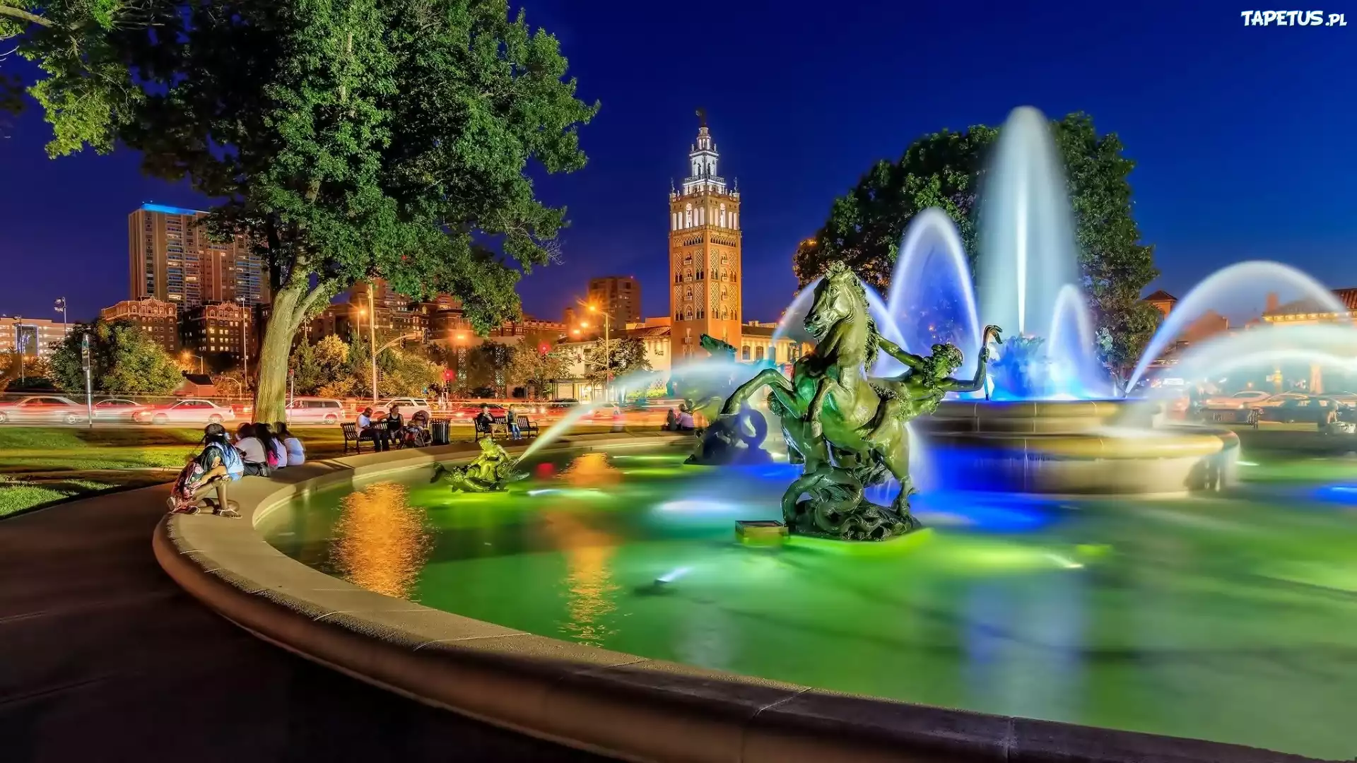 Fontanna, Rzeźba, Wieża, Miasto nocą