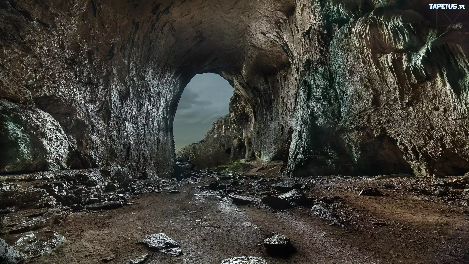 Jaskinia, Kamienie