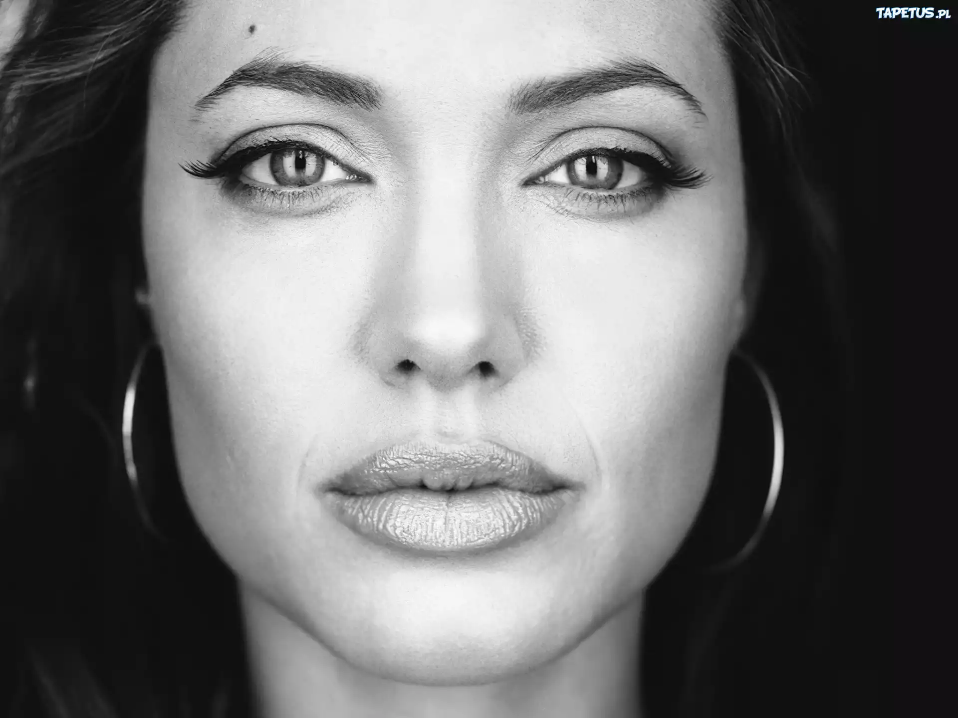 Angelina Jolie, twarz